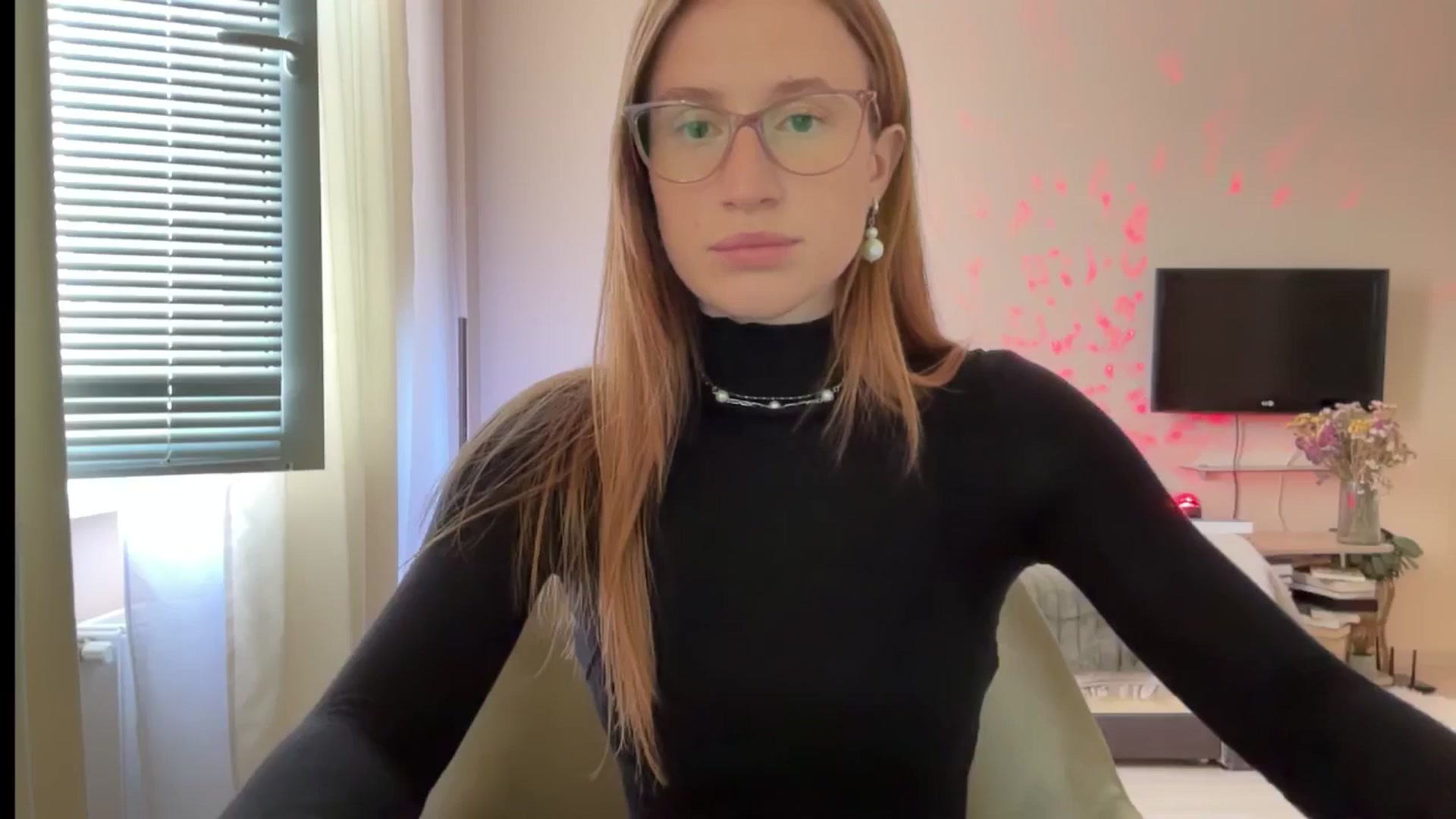 Gallery image thumbnail from LovelyBvnny's myfreecams stream on, 09/17/2024, 15:28 image 9 of 20