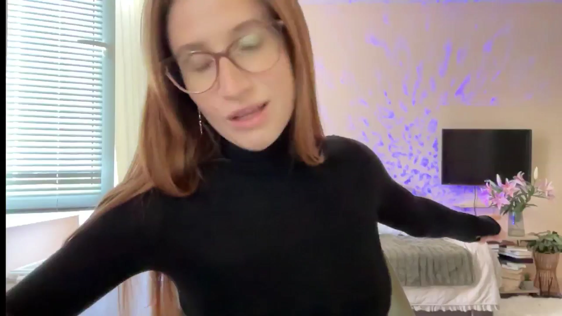 Gallery image thumbnail from LovelyBvnny's myfreecams stream on, 09/20/2024, 16:34 image 7 of 20