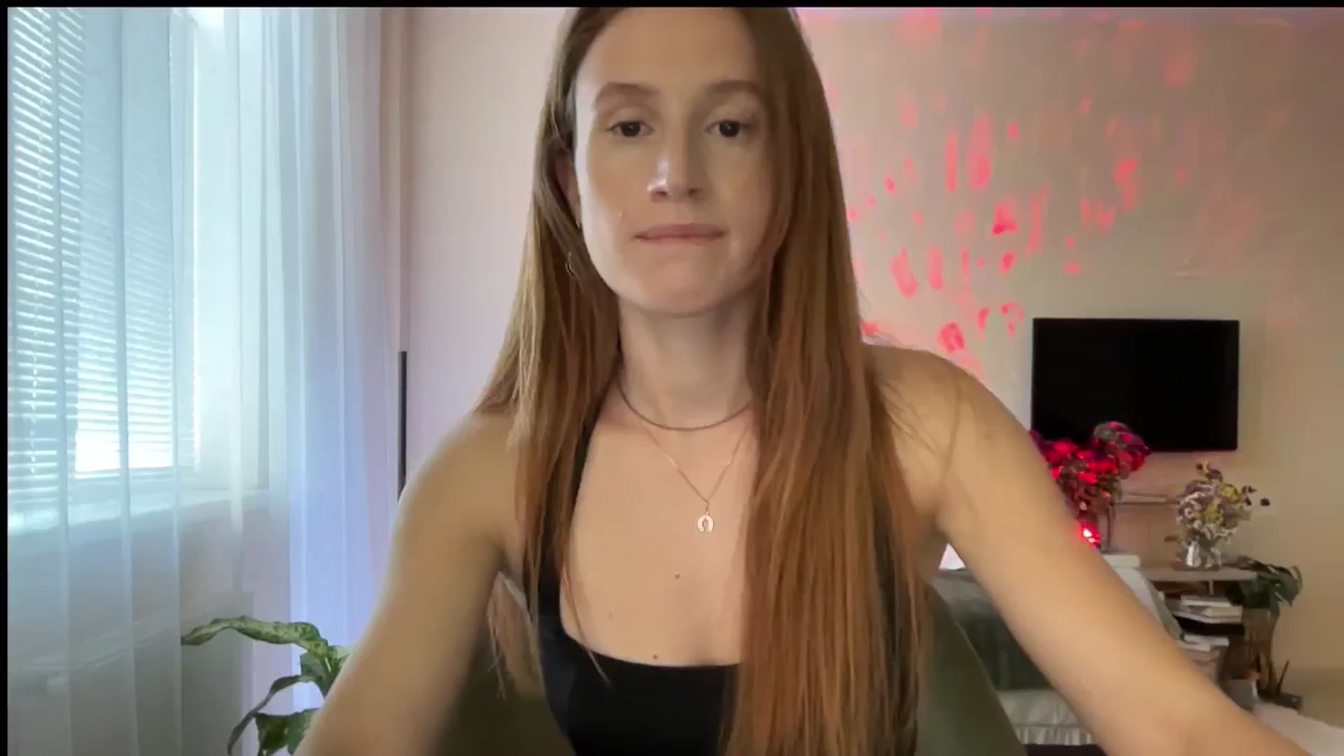 Gallery image thumbnail from LovelyBvnny's myfreecams stream on, 09/28/2024, 14:38 image 18 of 20