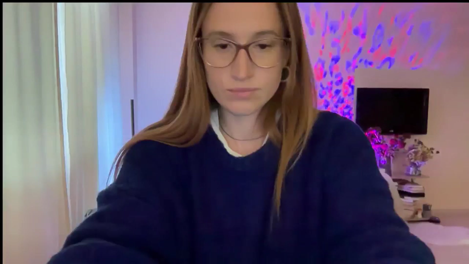 Gallery image thumbnail from LovelyBvnny's myfreecams stream on, 10/01/2024, 15:33 image 5 of 20