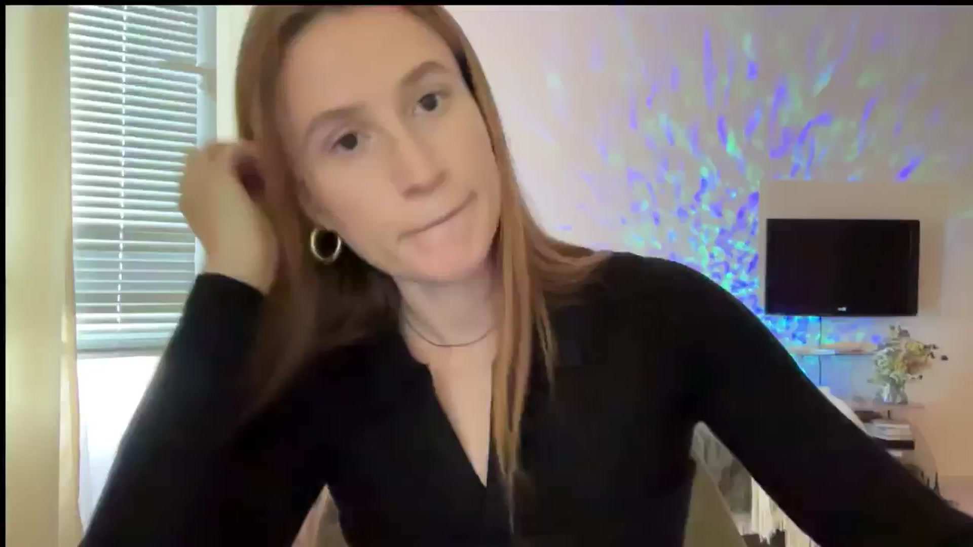 Gallery image thumbnail from LovelyBvnny's myfreecams stream on, 10/06/2024, 13:09 image 8 of 20