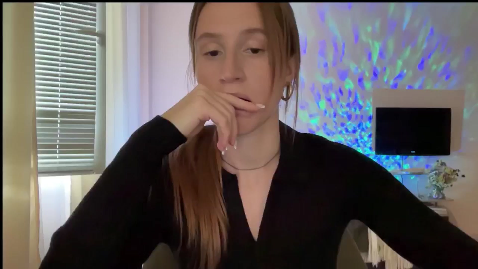 Gallery image thumbnail from LovelyBvnny's myfreecams stream on, 10/06/2024, 13:09 image 15 of 20