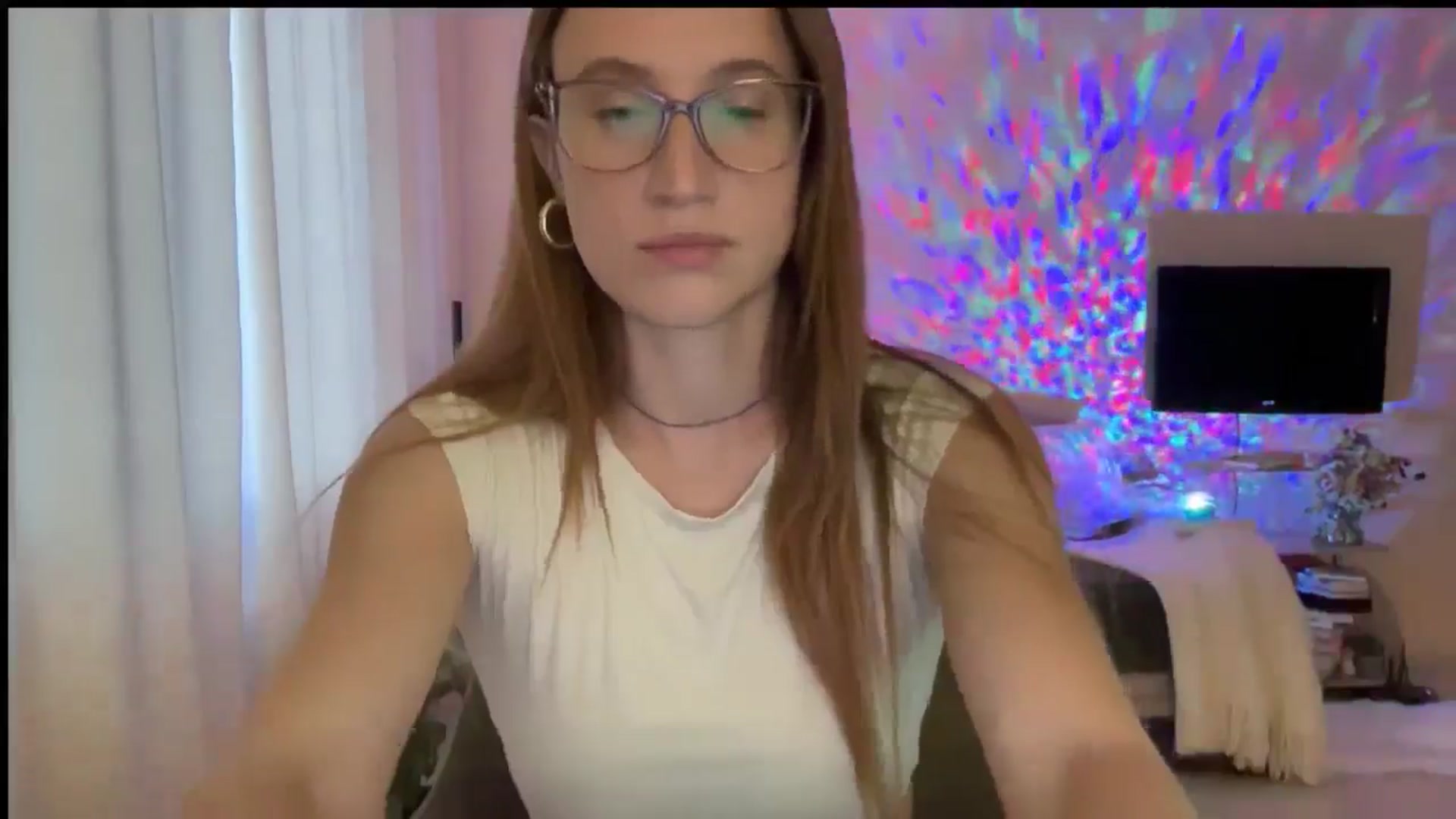 Gallery image thumbnail from LovelyBvnny's myfreecams stream on, 10/07/2024, 15:52 image 17 of 20