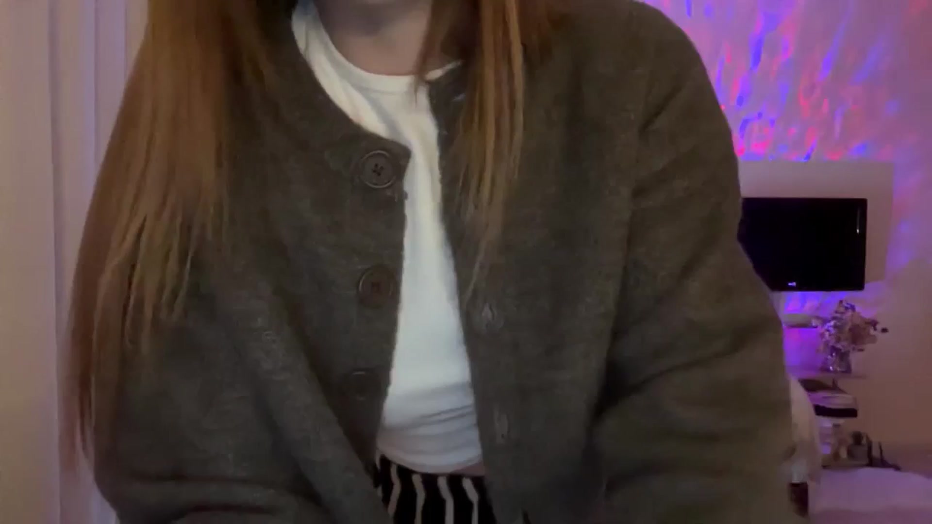 Gallery image thumbnail from LovelyBvnny's myfreecams stream on, 10/23/2024, 15:47 image 17 of 20