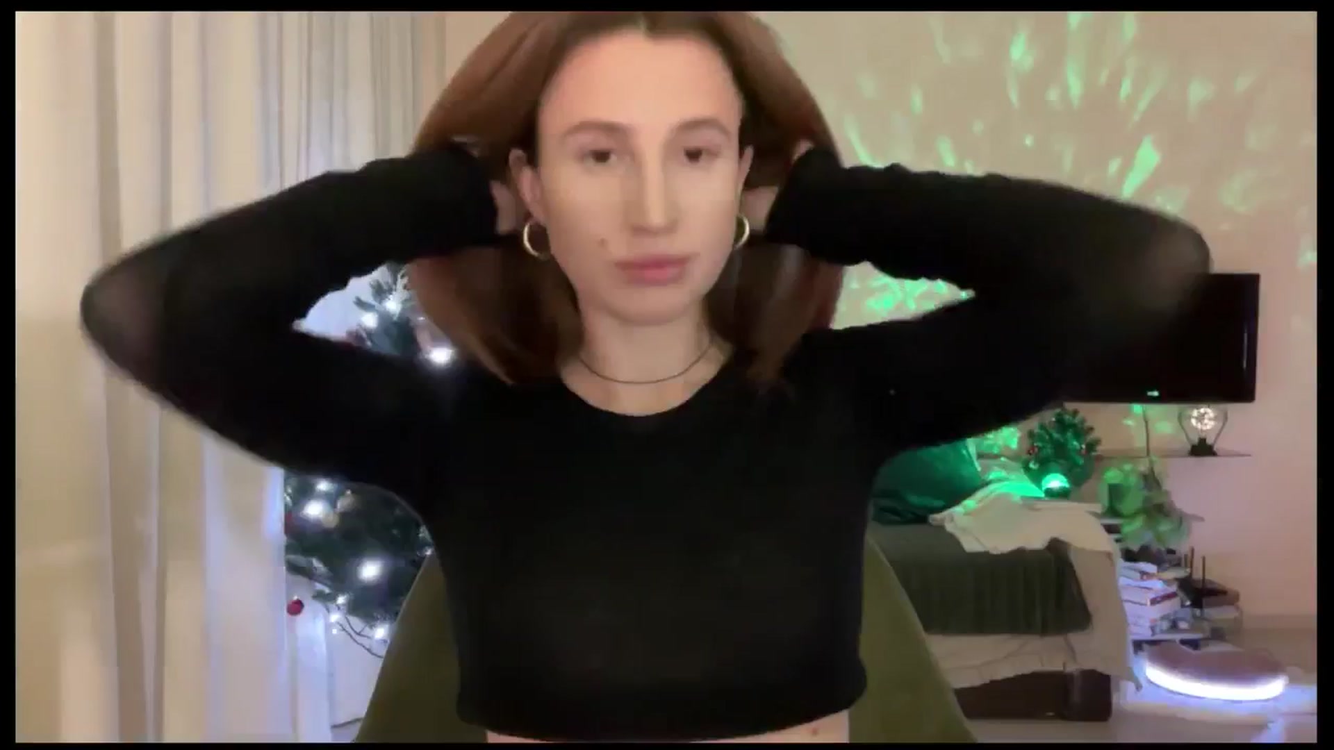 Gallery image thumbnail from LovelyBvnny's myfreecams stream on, 12/16/2024, 16:04 image 13 of 20