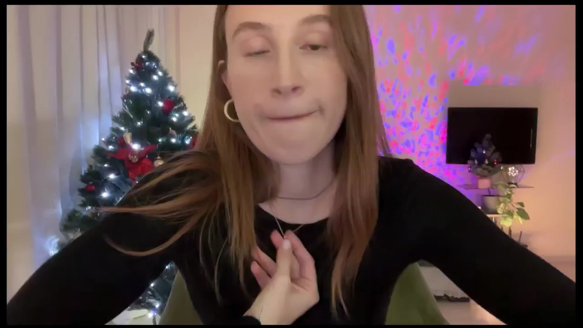 Gallery image thumbnail from LovelyBvnny's myfreecams stream on, 12/23/2024, 15:25 image 18 of 20