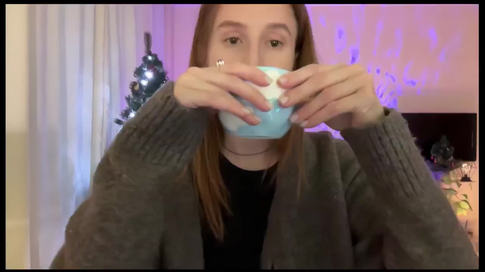 Gallery image thumbnail from LovelyBvnny's myfreecams stream on, 12/25/2024, 14:19 image 12 of 20