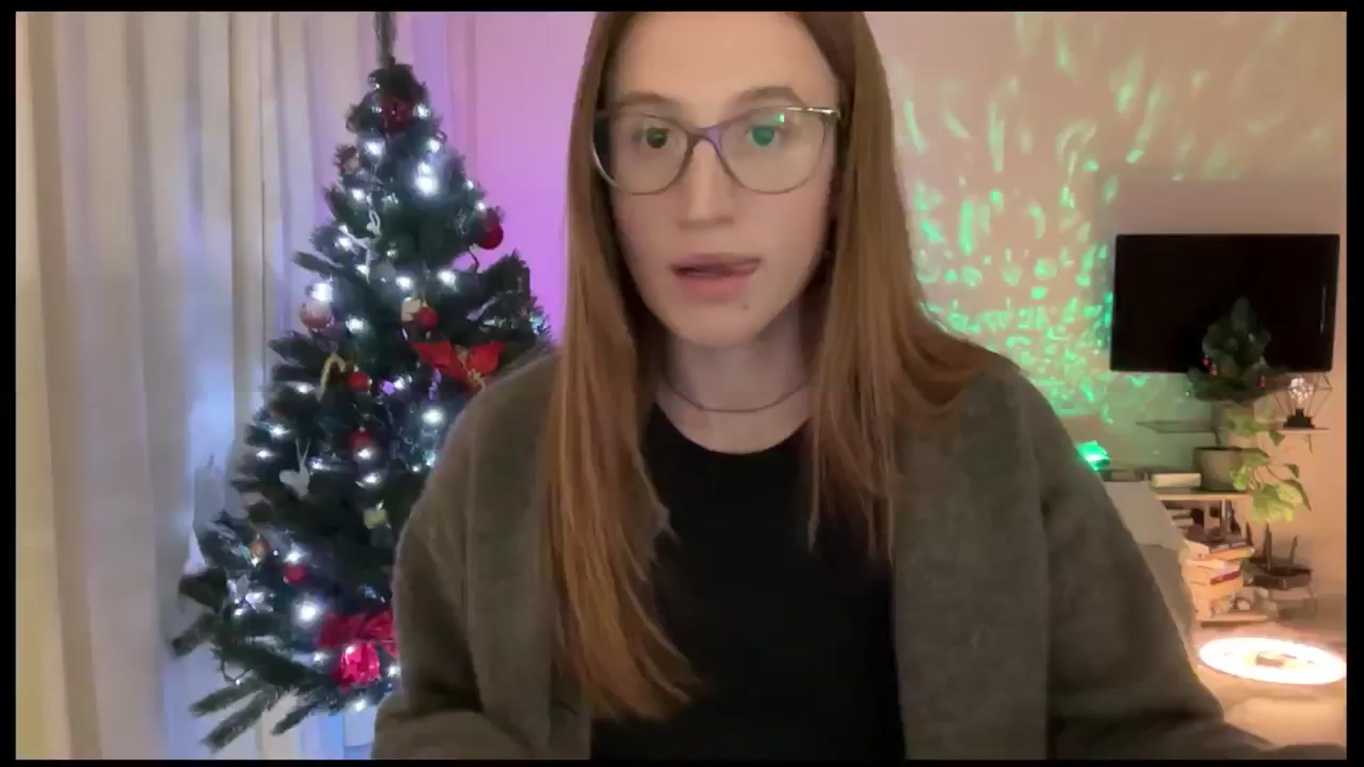 Gallery image thumbnail from LovelyBvnny's myfreecams stream on, 12/25/2024, 15:38 image 12 of 20