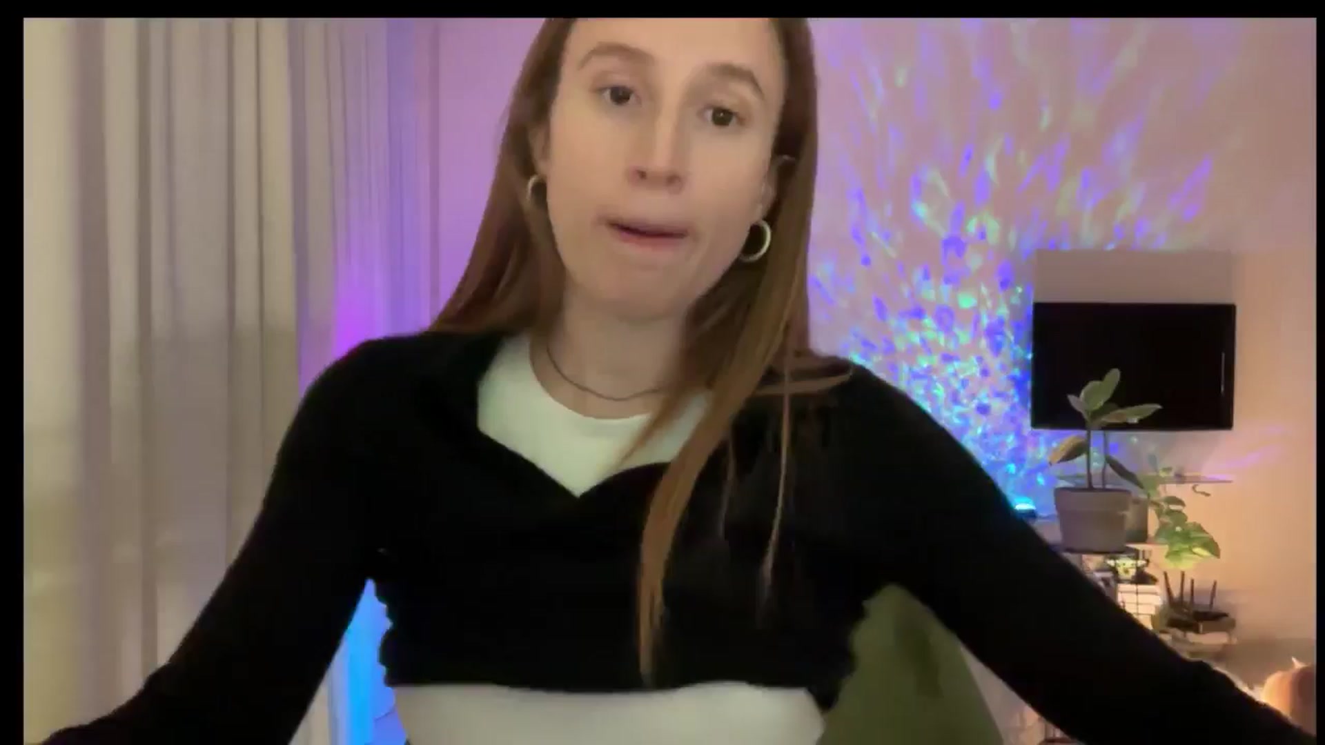 Gallery image thumbnail from LovelyBvnny's myfreecams stream on, 02/03/2025, 17:07 image 14 of 20
