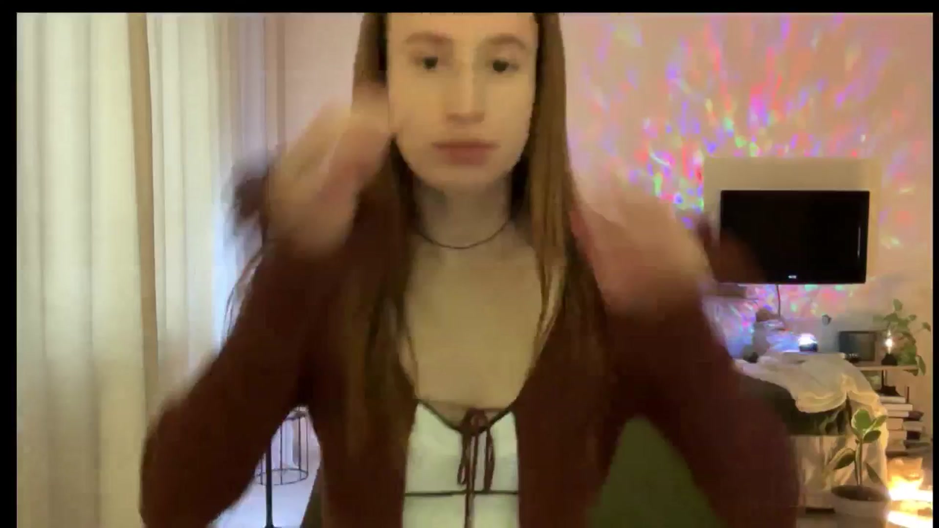Gallery image thumbnail from LovelyBvnny's myfreecams stream on, 03/03/2025, 15:32 image 13 of 20