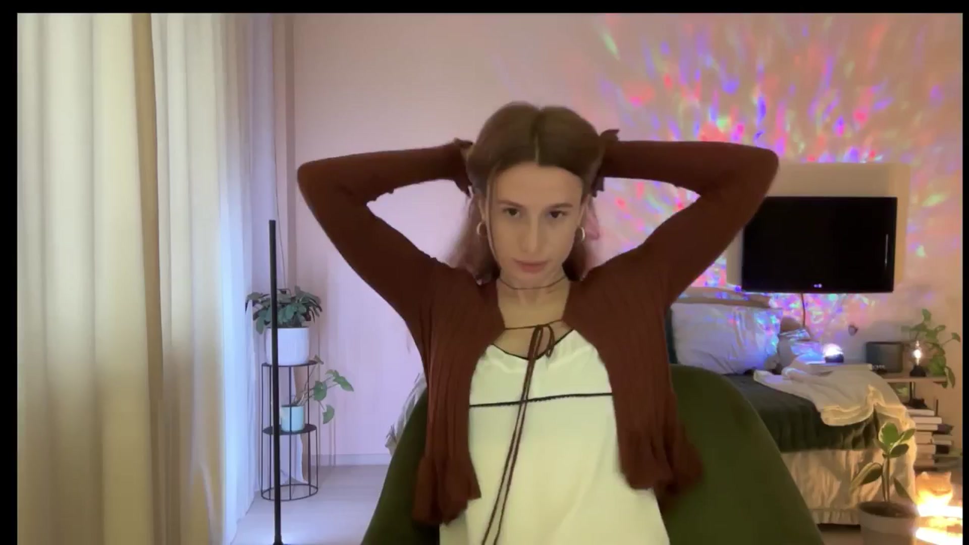 Gallery image thumbnail from LovelyBvnny's myfreecams stream on, 03/03/2025, 15:32 image 17 of 20