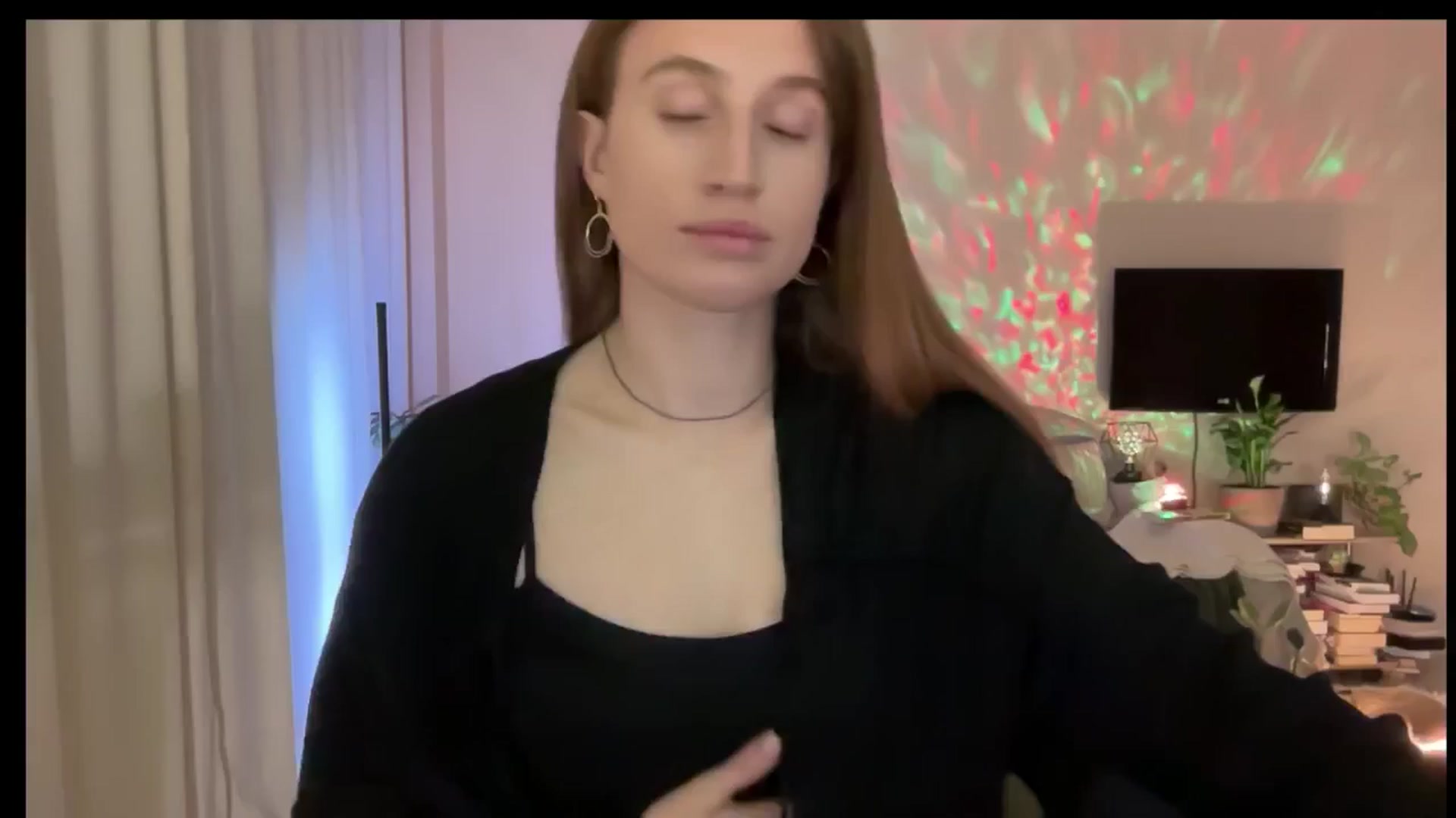 Gallery image thumbnail from LovelyBvnny's myfreecams stream on, 03/13/2025, 16:33 image 9 of 20