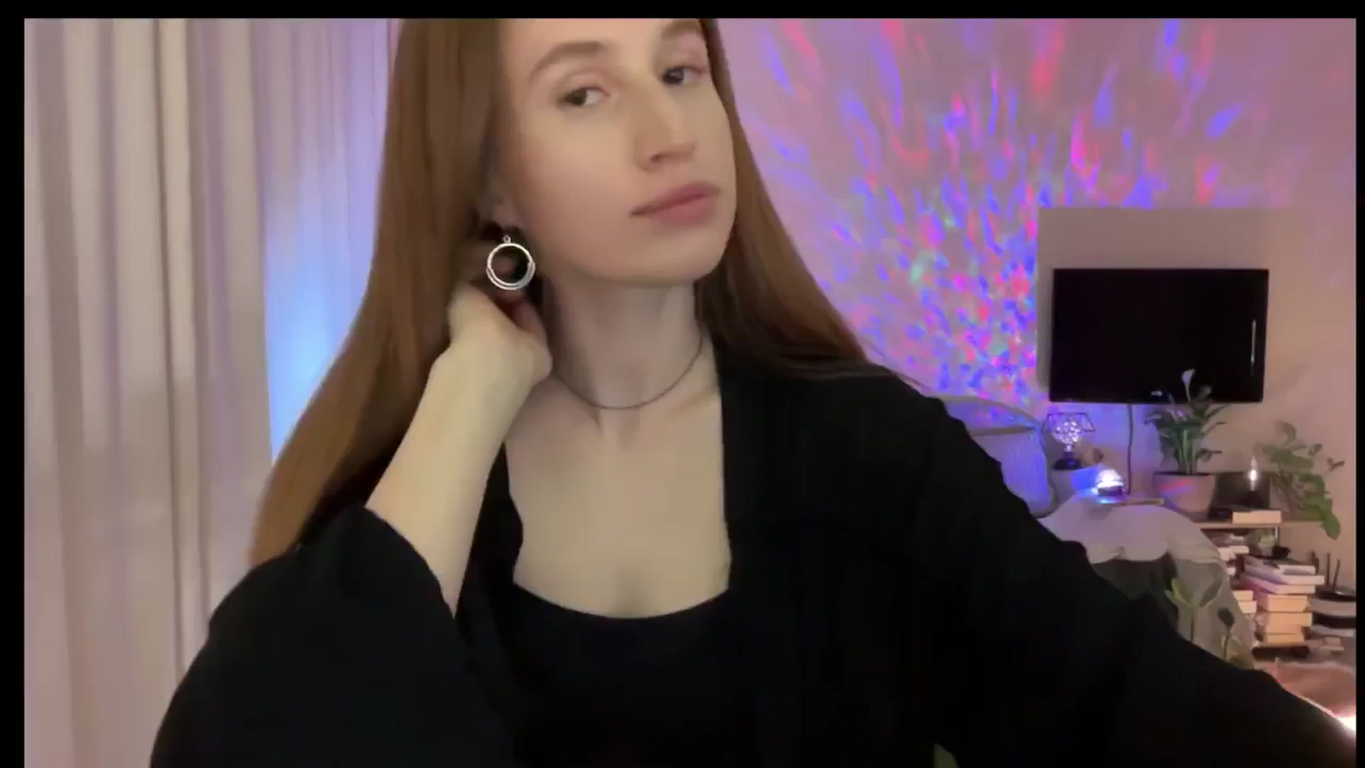 Gallery image thumbnail from LovelyBvnny's myfreecams stream on, 03/13/2025, 16:33 image 15 of 20