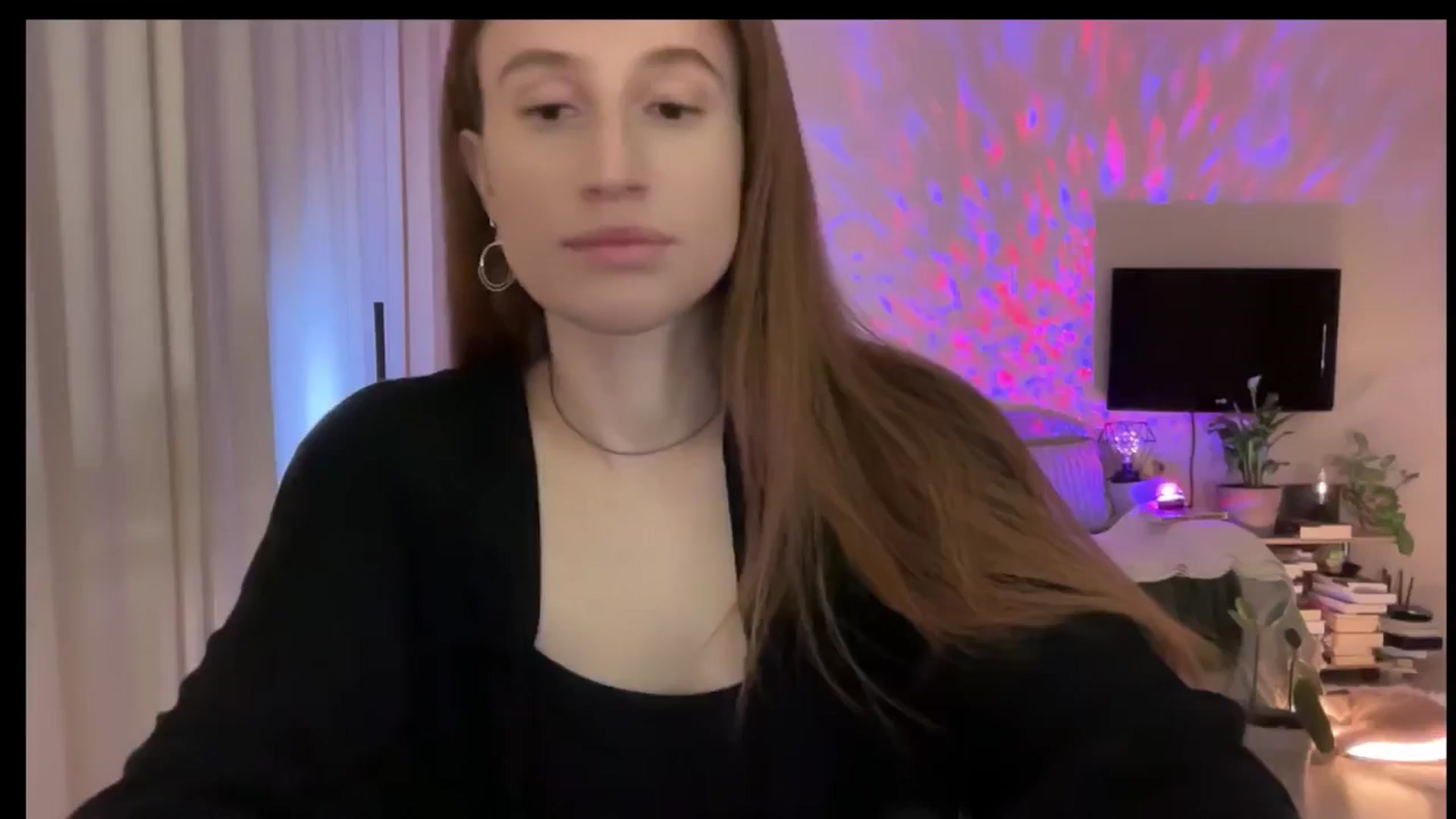 Gallery image thumbnail from LovelyBvnny's myfreecams stream on, 03/13/2025, 16:33 image 11 of 20