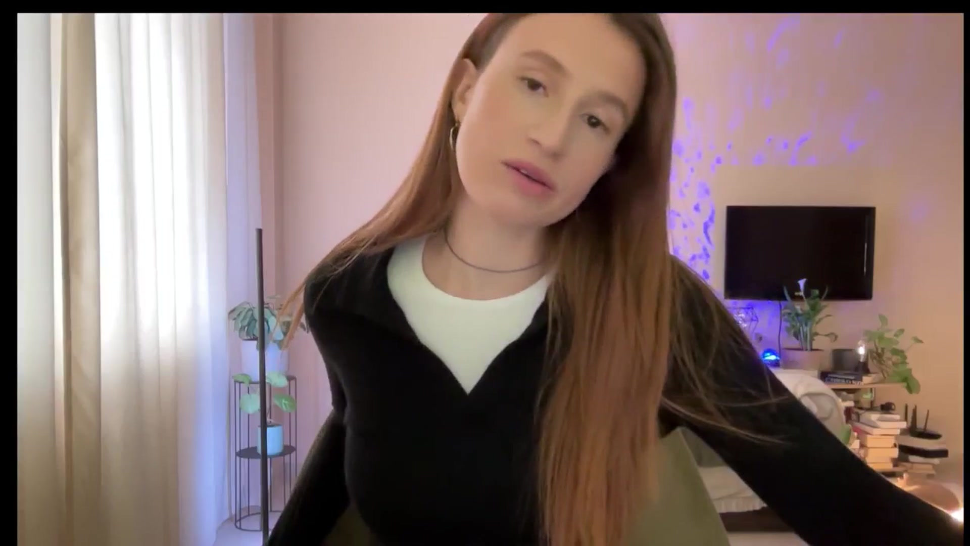 Gallery image thumbnail from LovelyBvnny's myfreecams stream on, 03/17/2025, 13:53 image 12 of 20