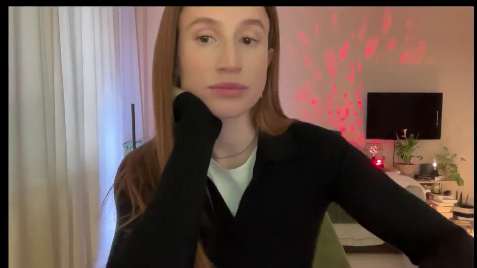 Gallery image thumbnail from LovelyBvnny's myfreecams stream on, 03/17/2025, 15:54 image 7 of 20