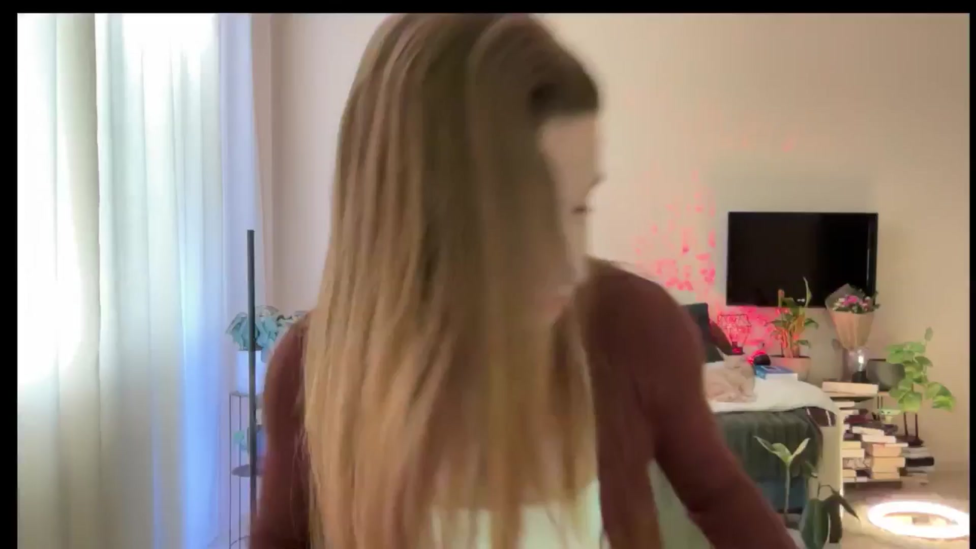 Gallery image thumbnail from LovelyBvnny's myfreecams stream on, 04/02/2025, 13:42 image 3 of 20