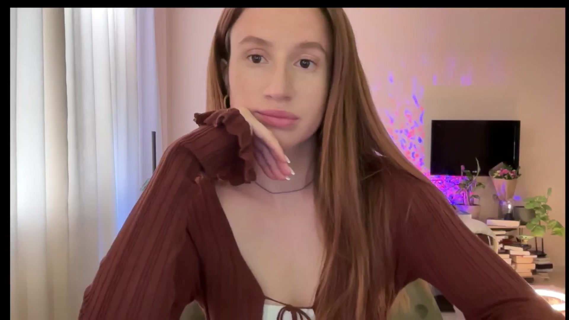 Gallery image thumbnail from LovelyBvnny's myfreecams stream on, 04/02/2025, 14:43 image 1 of 20