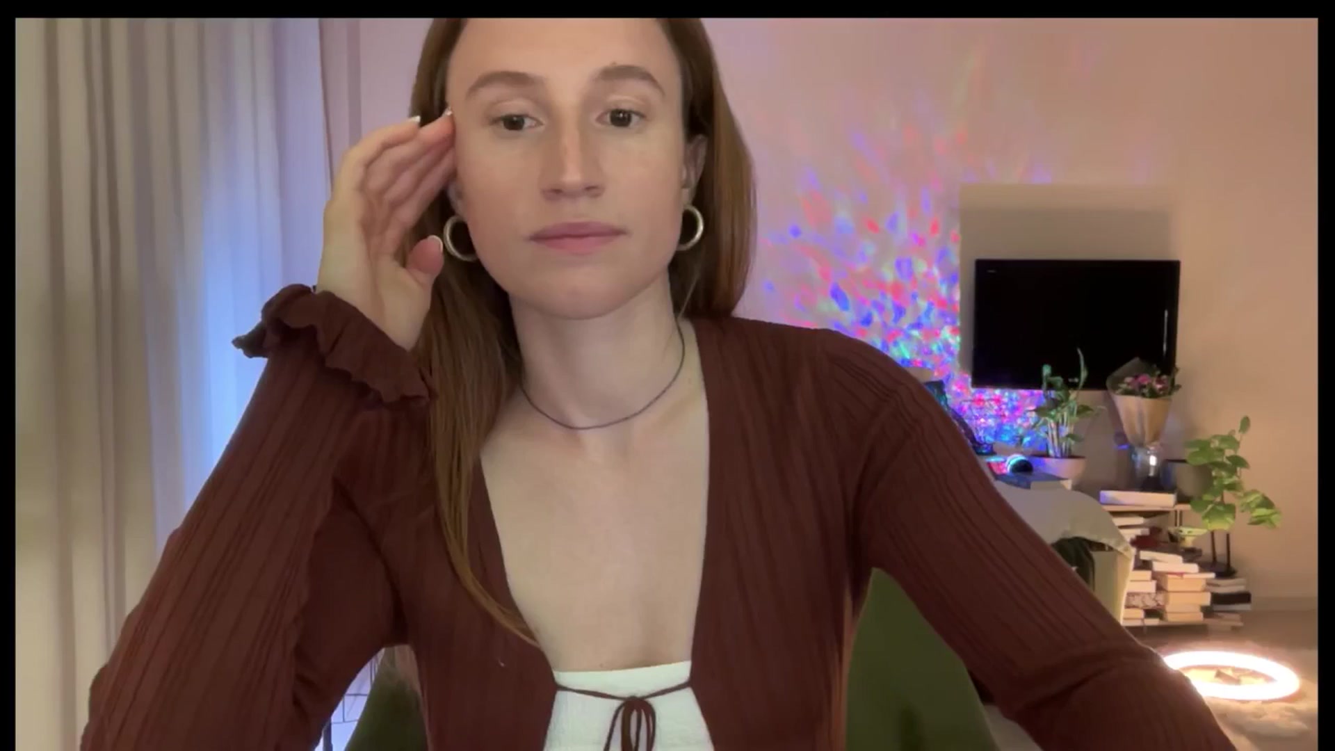 Gallery image thumbnail from LovelyBvnny's myfreecams stream on, 04/02/2025, 17:24 image 15 of 20
