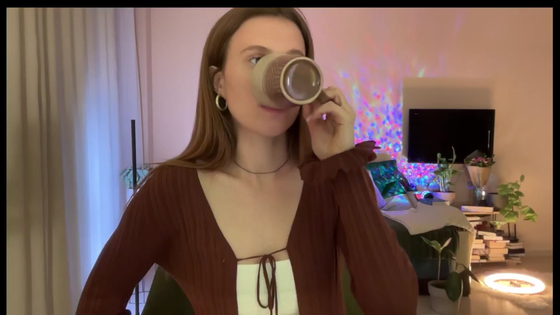 Gallery image thumbnail from LovelyBvnny's myfreecams stream on, 04/02/2025, 17:24 image 19 of 20