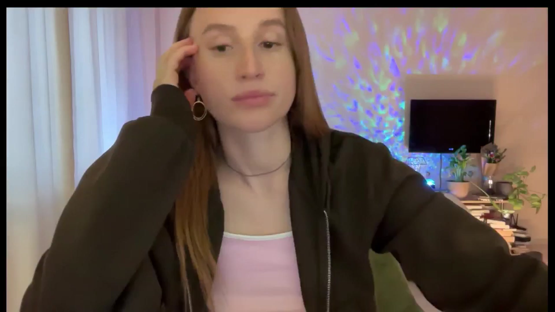 Gallery image thumbnail from LovelyBvnny's myfreecams stream on, 04/10/2025, 16:59 image 13 of 20