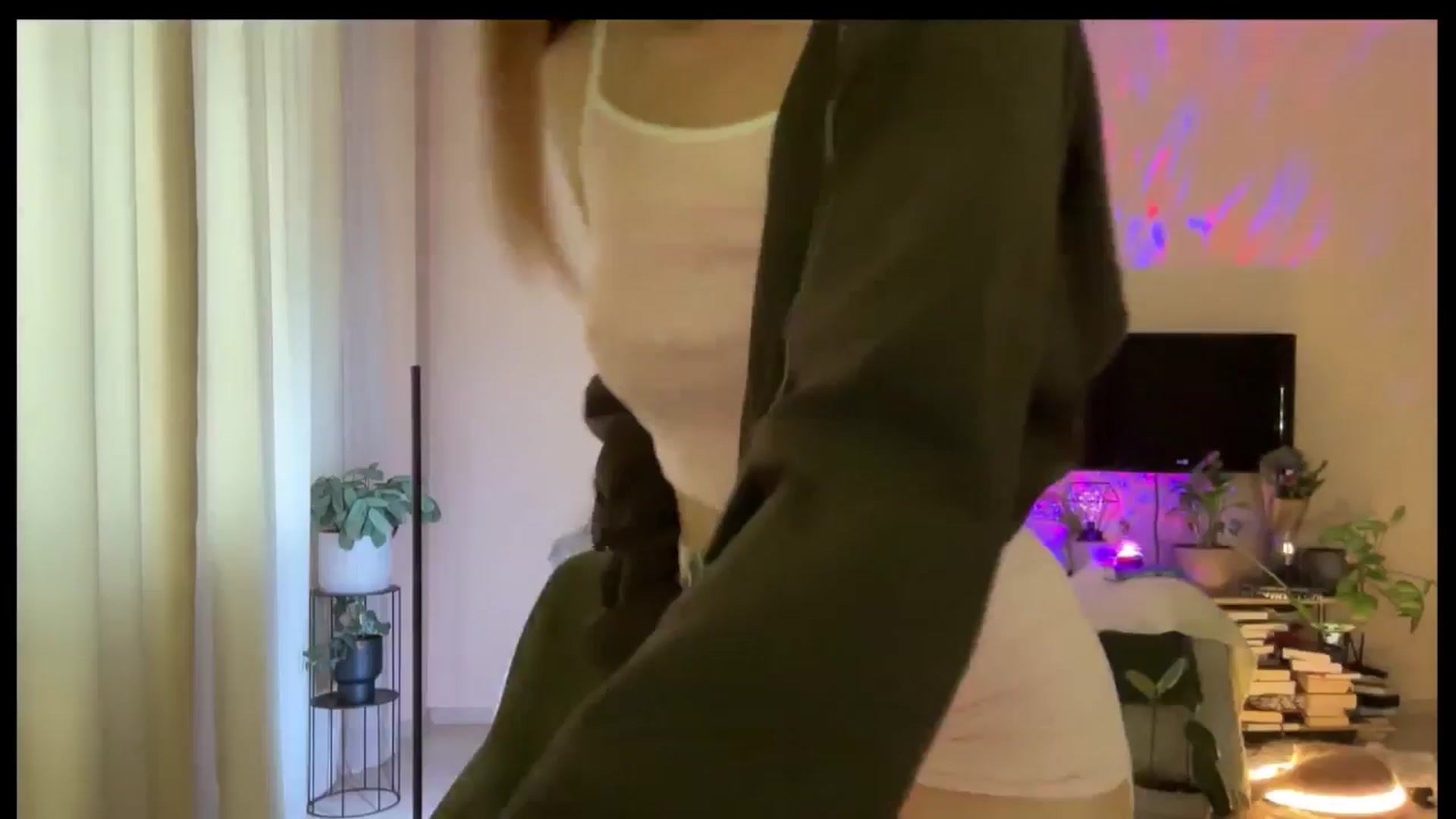Gallery image thumbnail from LovelyBvnny's myfreecams stream on, 04/10/2025, 16:59 image 8 of 20