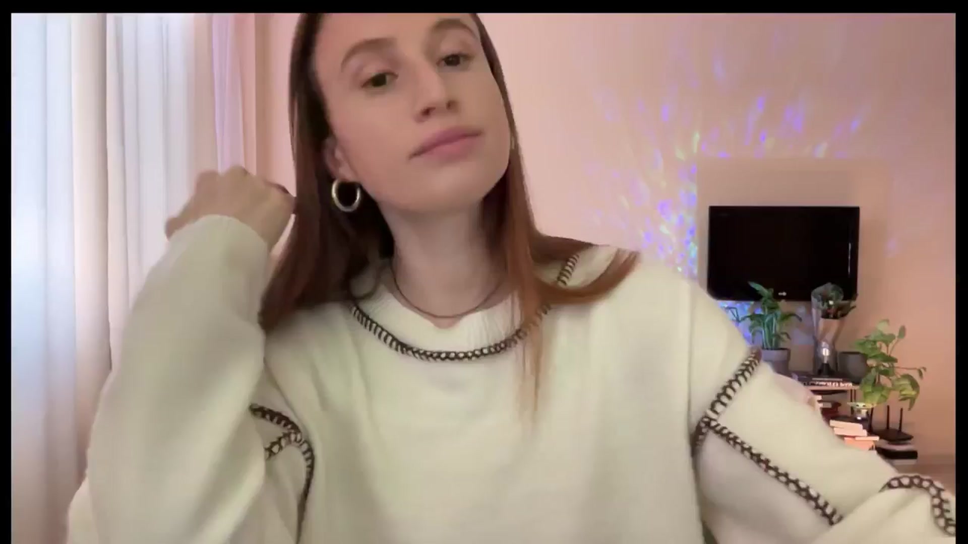 Gallery image thumbnail from LovelyBvnny's myfreecams stream on, 04/13/2025, 14:14 image 6 of 20