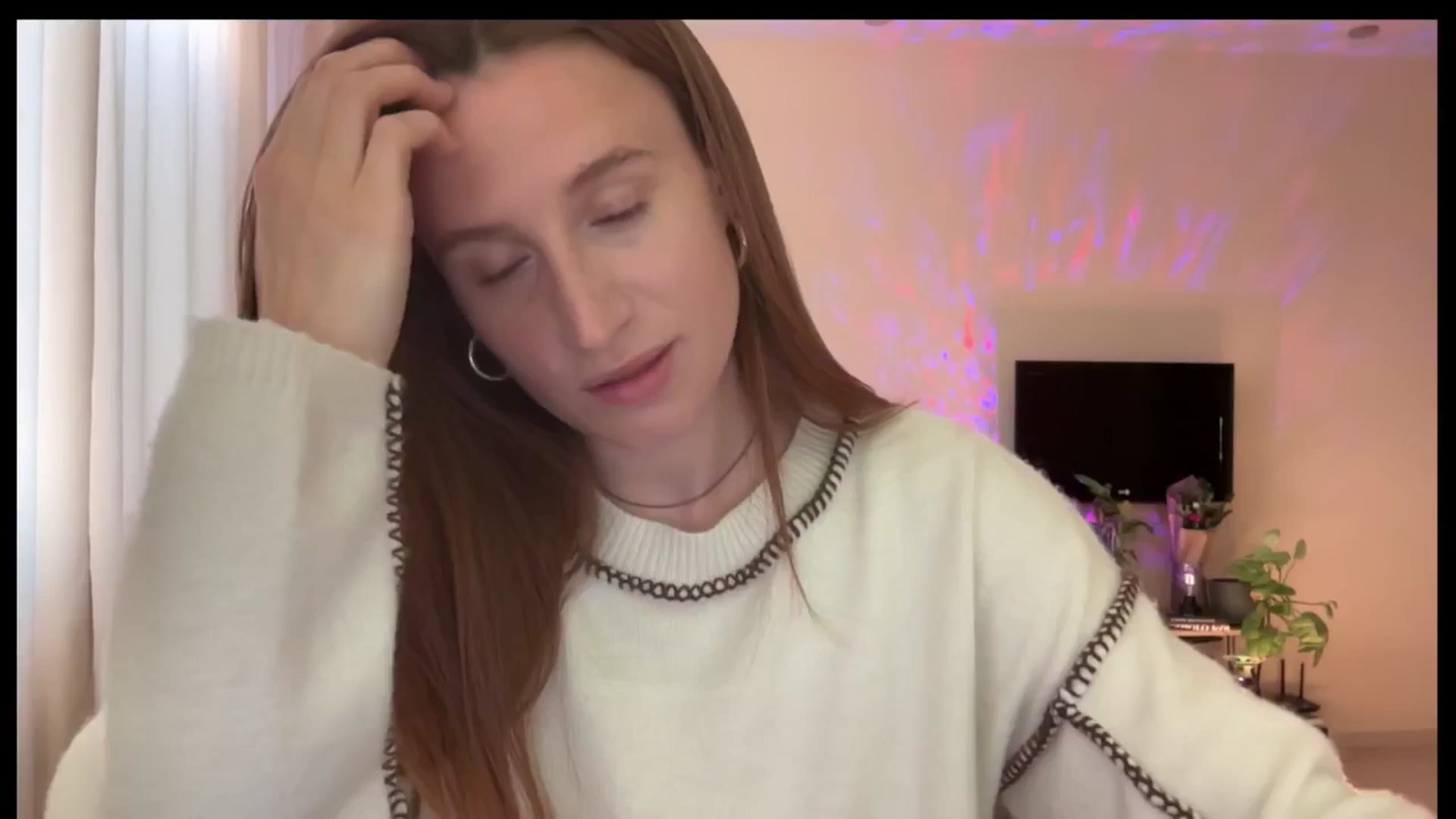Gallery image thumbnail from LovelyBvnny's myfreecams stream on, 04/13/2025, 15:22 image 5 of 20