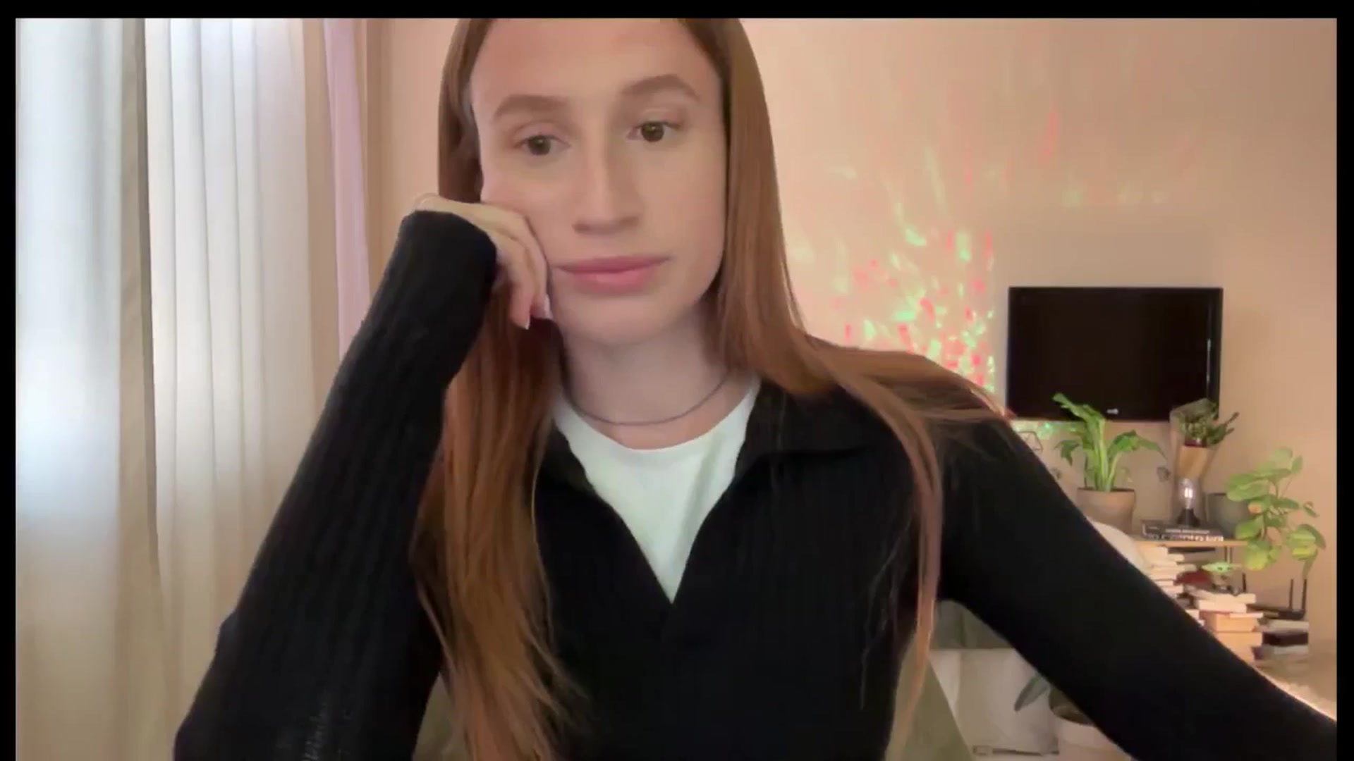 Gallery image thumbnail from LovelyBvnny's myfreecams stream on, 04/18/2025, 14:34 image 8 of 20