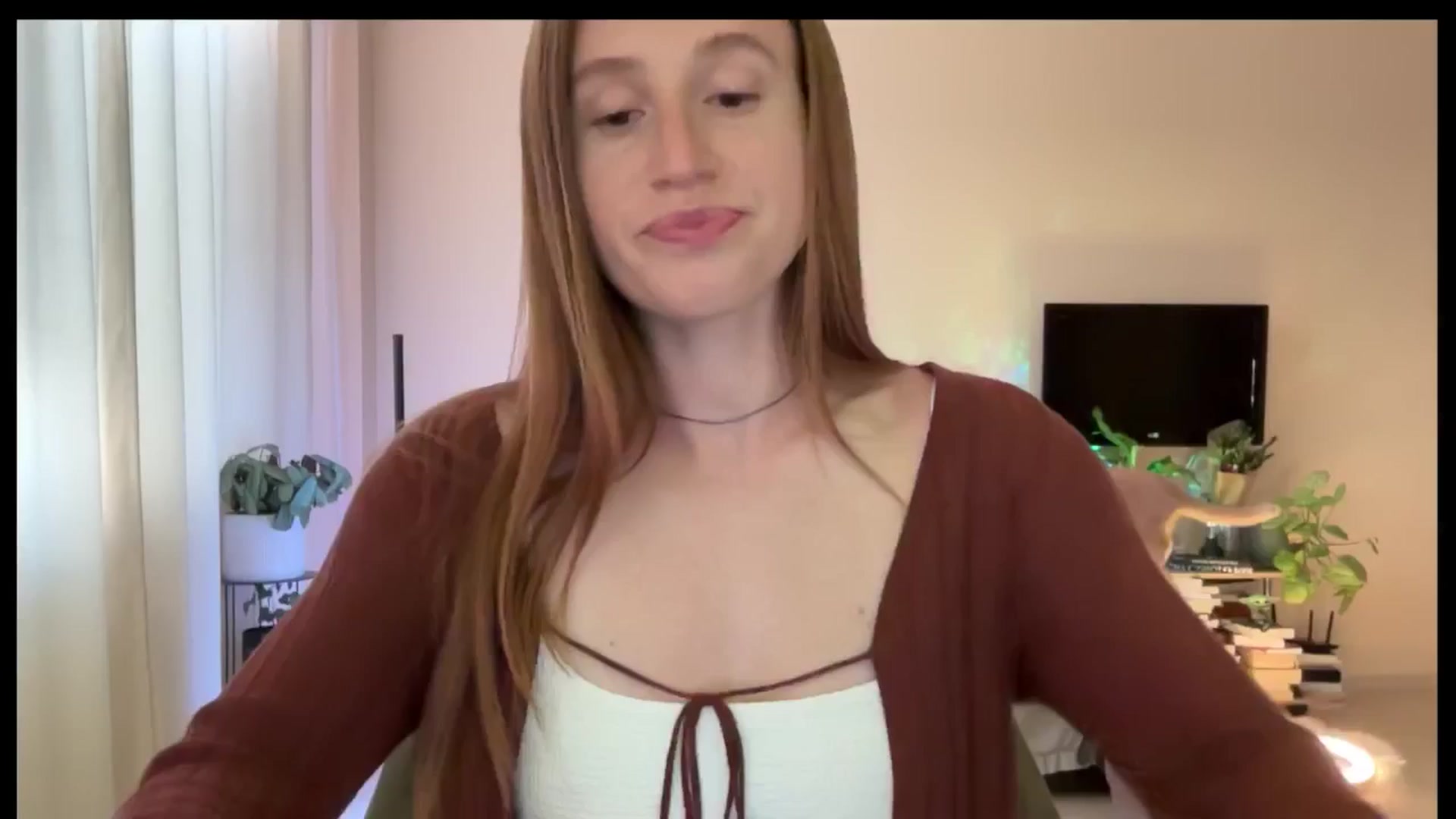 Gallery image thumbnail from LovelyBvnny's myfreecams stream on, 04/21/2025, 16:35 image 6 of 20