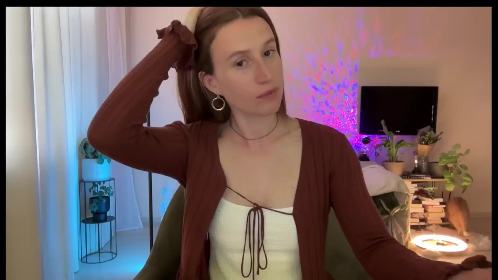 Gallery image thumbnail from LovelyBvnny's myfreecams stream on, 04/23/2025, 15:53 image 18 of 20