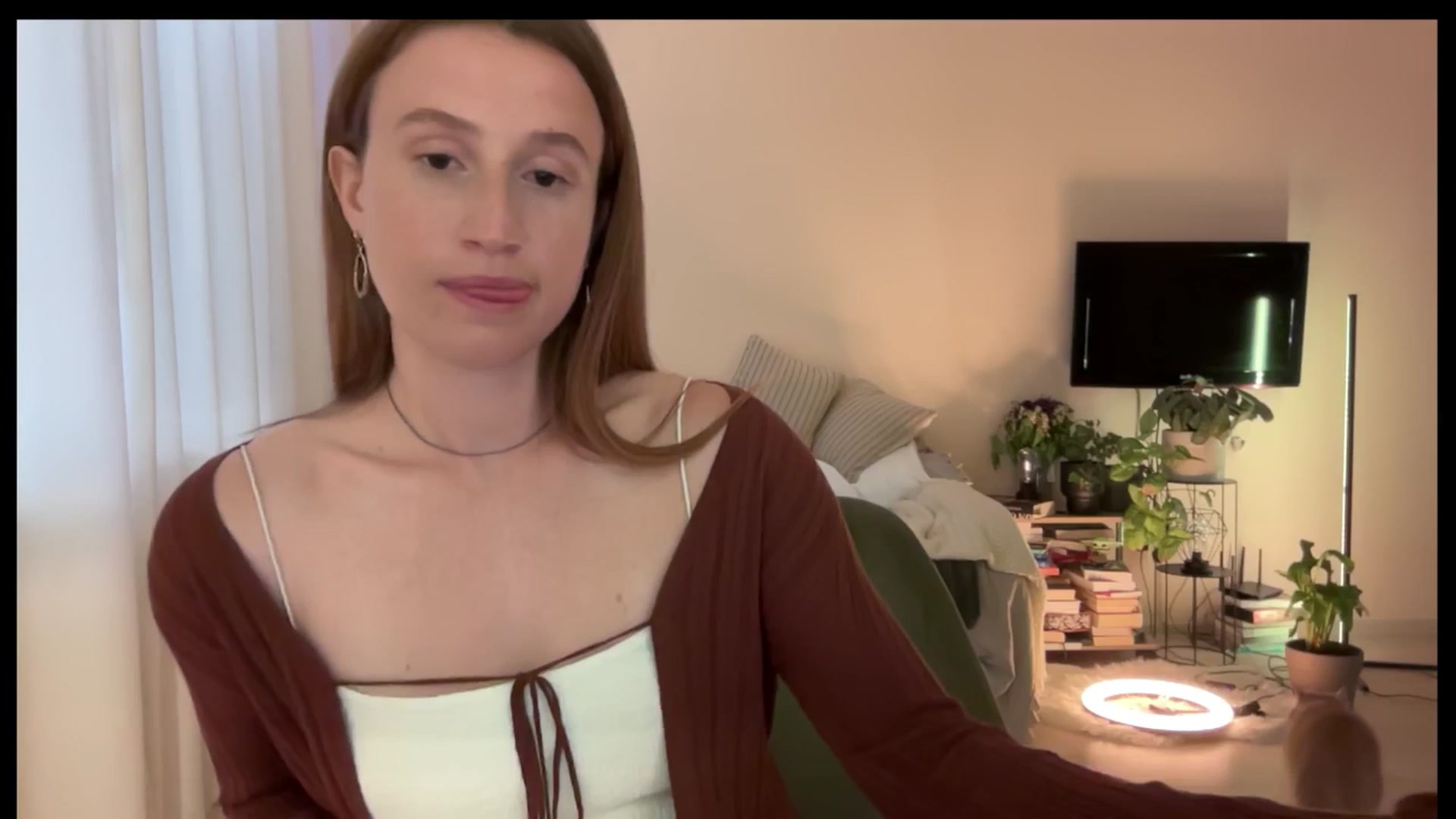 Gallery image thumbnail from LovelyBvnny's myfreecams stream on, 05/05/2025, 16:50 image 6 of 20