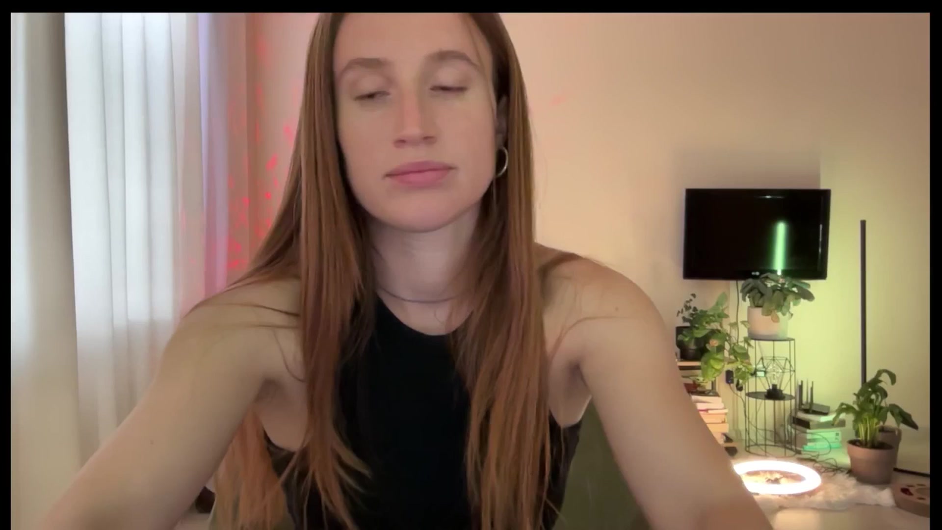 Gallery image thumbnail from LovelyBvnny's myfreecams stream on, 05/11/2025, 16:57 image 13 of 20