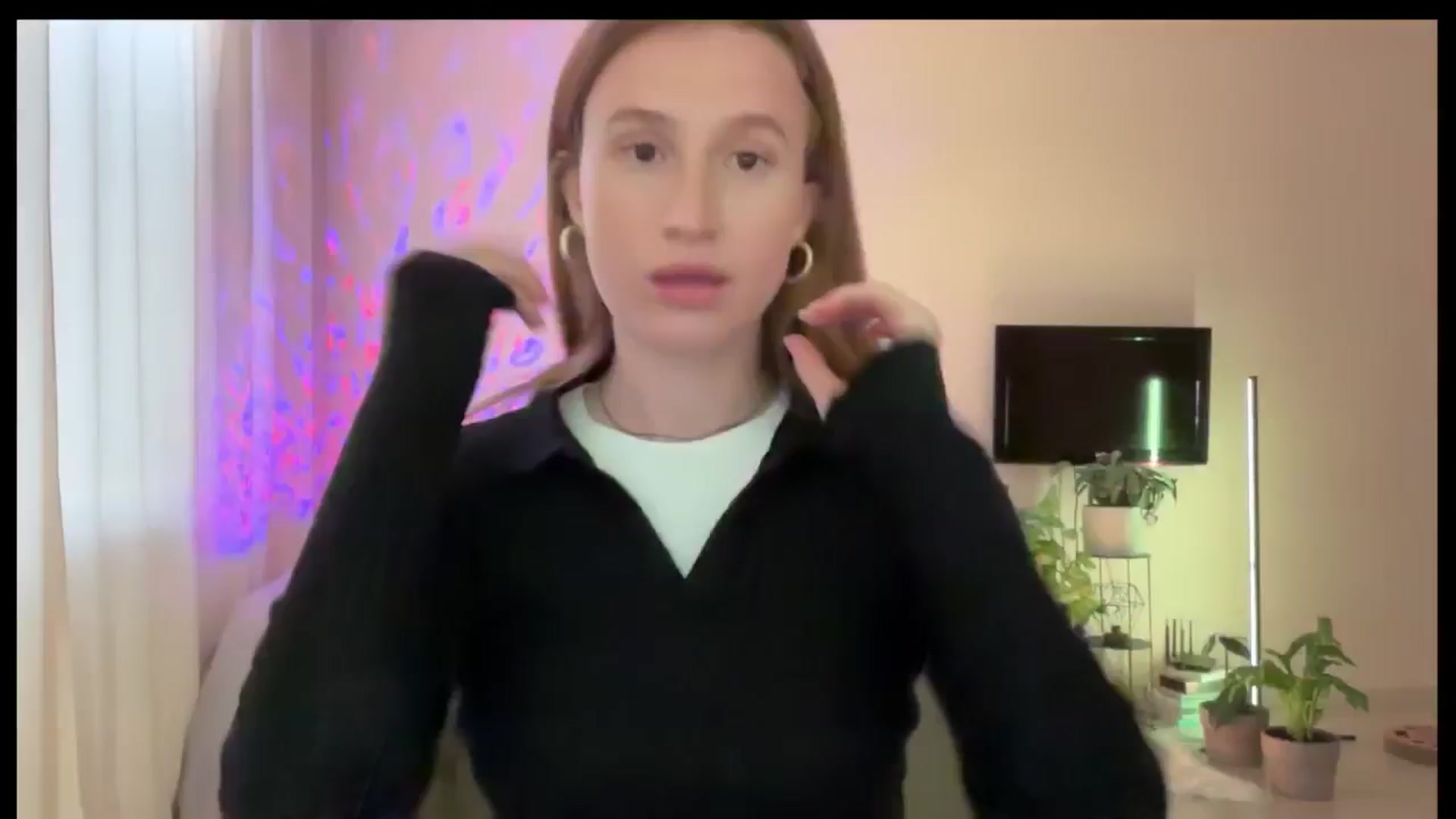 Gallery image thumbnail from LovelyBvnny's myfreecams stream on, 05/14/2025, 17:03 image 18 of 20