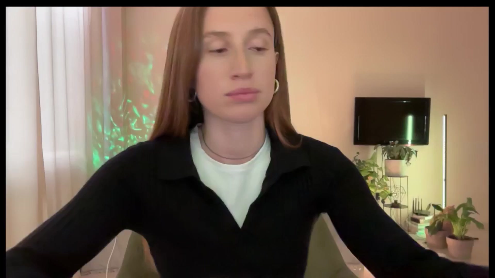 Gallery image thumbnail from LovelyBvnny's myfreecams stream on, 05/14/2025, 17:03 image 9 of 20