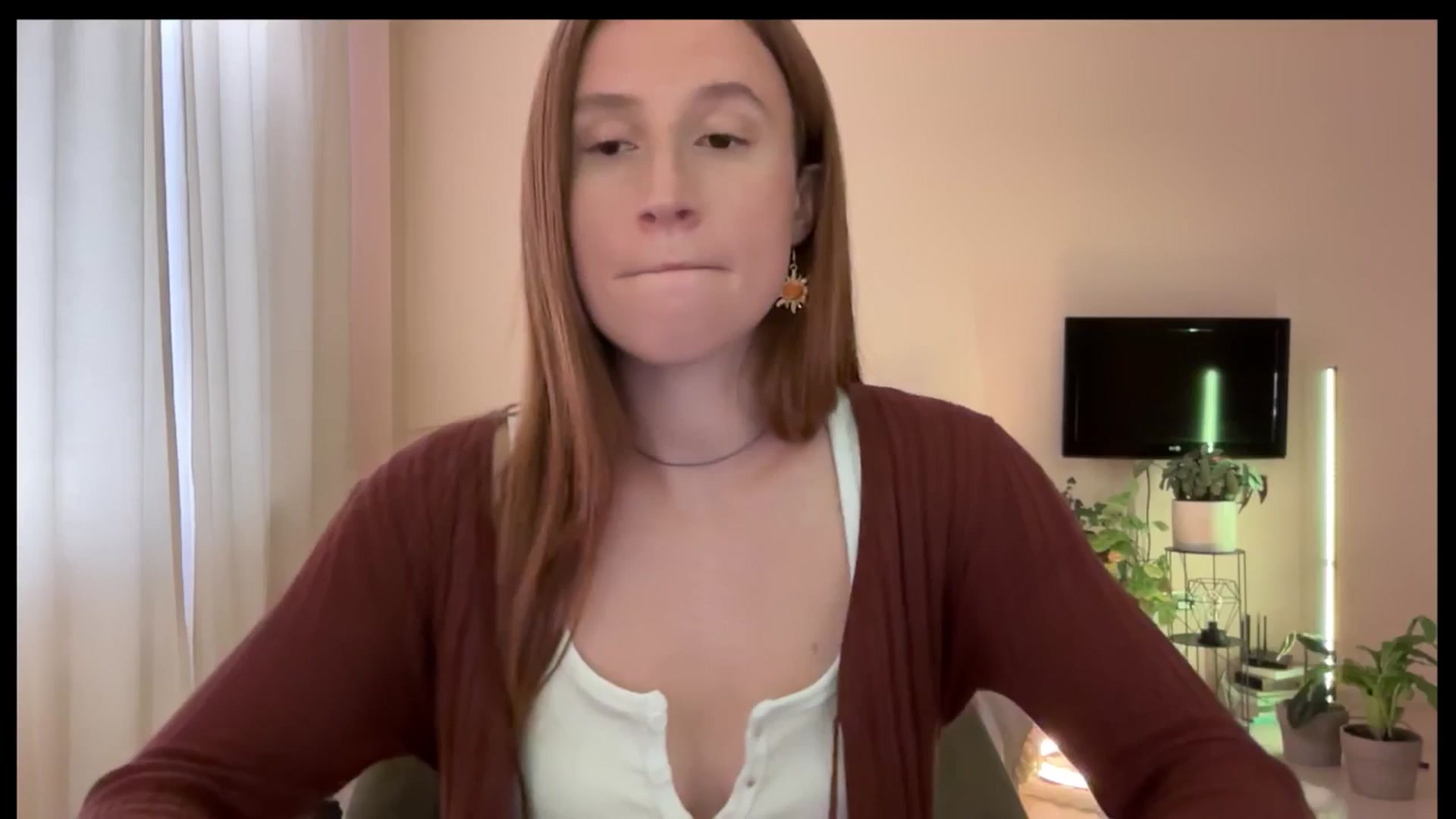 Gallery image thumbnail from LovelyBvnny's myfreecams stream on, 05/19/2025, 14:59 image 14 of 20
