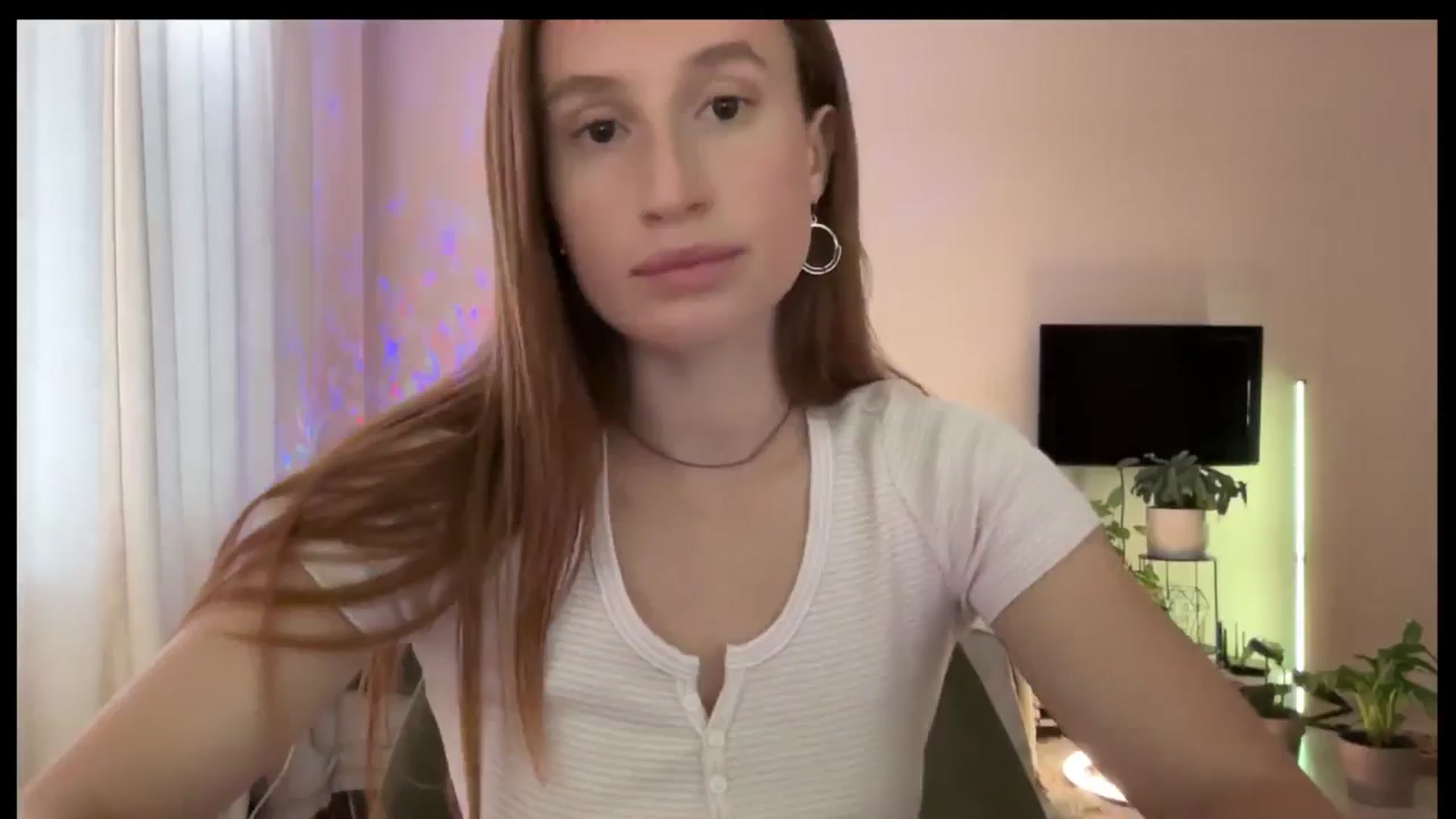 Gallery image thumbnail from LovelyBvnny's myfreecams stream on, 05/26/2025, 14:49 image 11 of 20