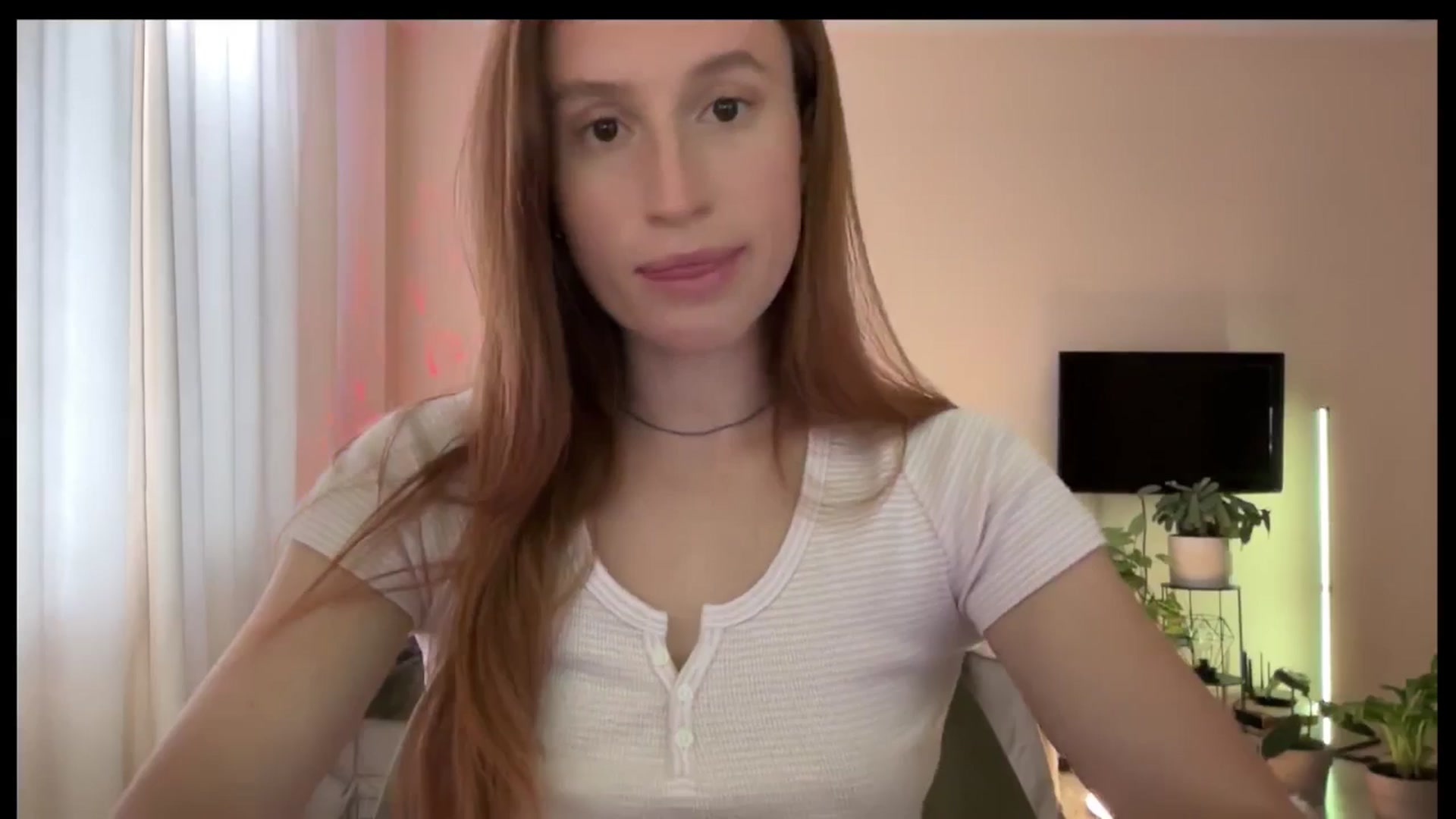 Gallery image thumbnail from LovelyBvnny's myfreecams stream on, 05/26/2025, 14:49 image 16 of 20