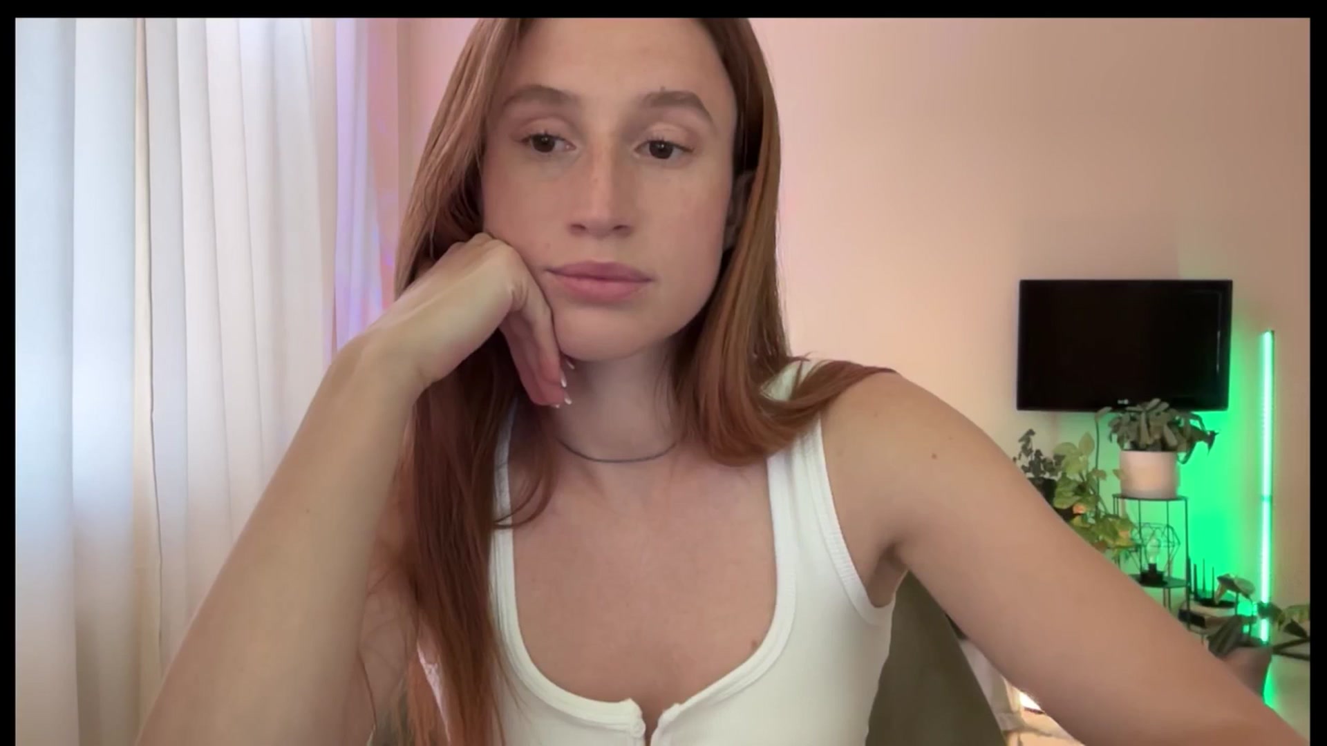 Gallery image thumbnail from LovelyBvnny's myfreecams stream on, 06/02/2025, 14:00 image 8 of 20
