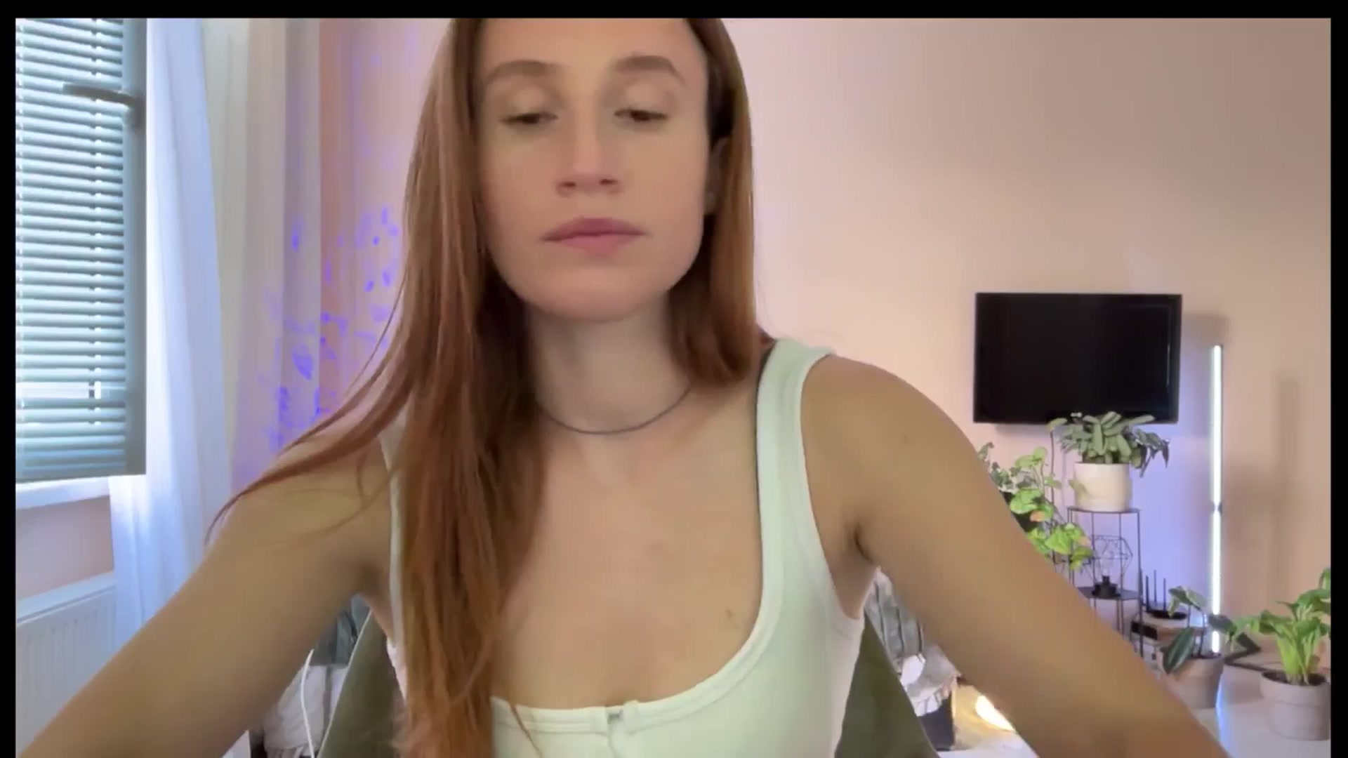 Gallery image thumbnail from LovelyBvnny's myfreecams stream on, 06/04/2025, 16:16 image 20 of 20