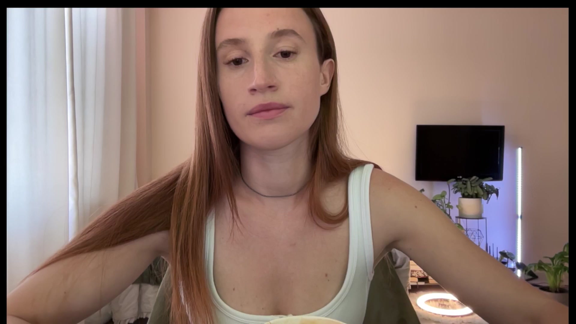 Gallery image thumbnail from LovelyBvnny's myfreecams stream on, 06/04/2025, 16:16 image 1 of 20