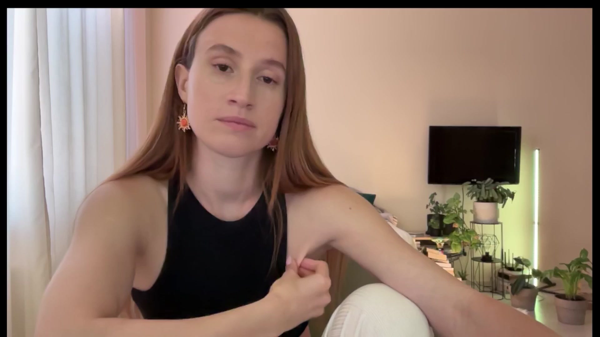 Gallery image thumbnail from LovelyBvnny's myfreecams stream on, 06/05/2025, 15:55 image 8 of 20