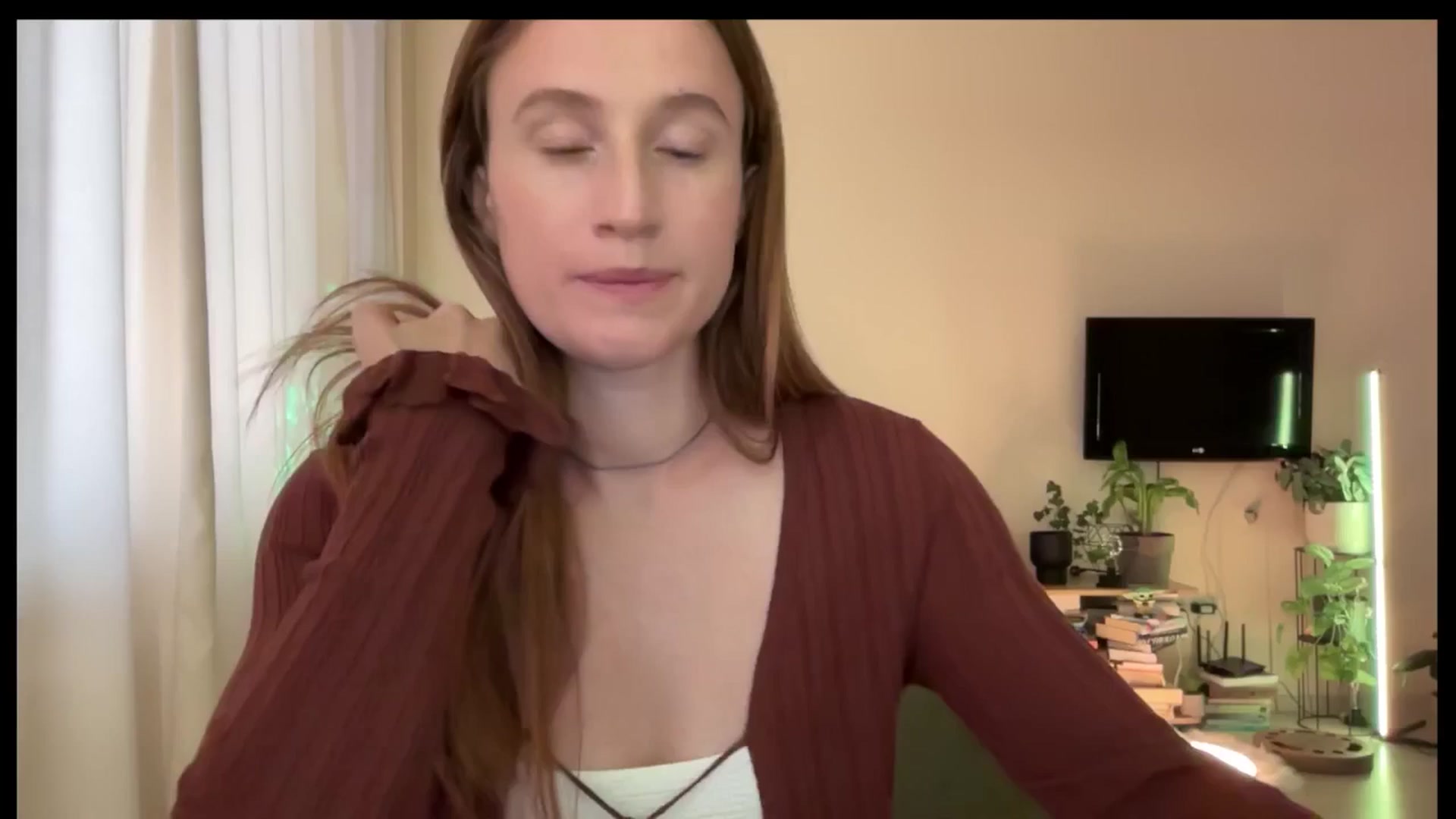 Gallery image thumbnail from LovelyBvnny's myfreecams stream on, 06/26/2025, 13:39 image 9 of 20