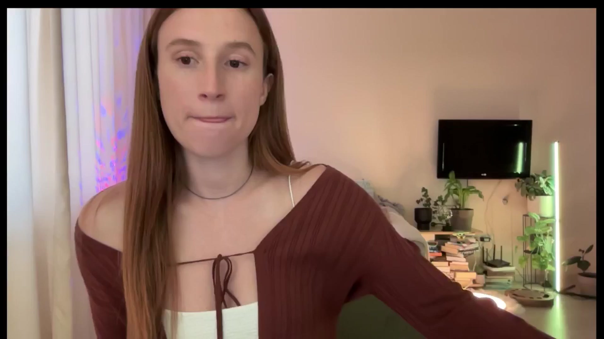Gallery image thumbnail from LovelyBvnny's myfreecams stream on, 06/26/2025, 15:30 image 7 of 20