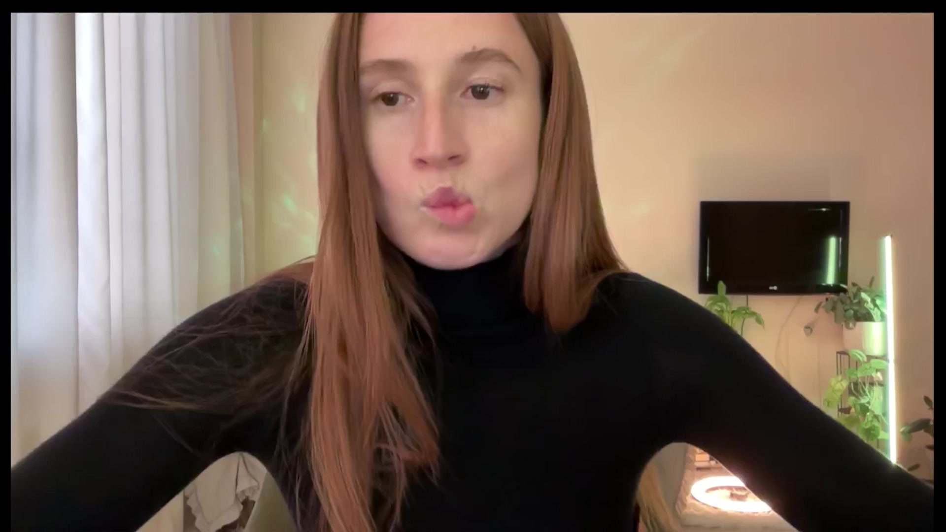 Gallery image thumbnail from LovelyBvnny's myfreecams stream on, 07/04/2025, 15:04 image 18 of 20