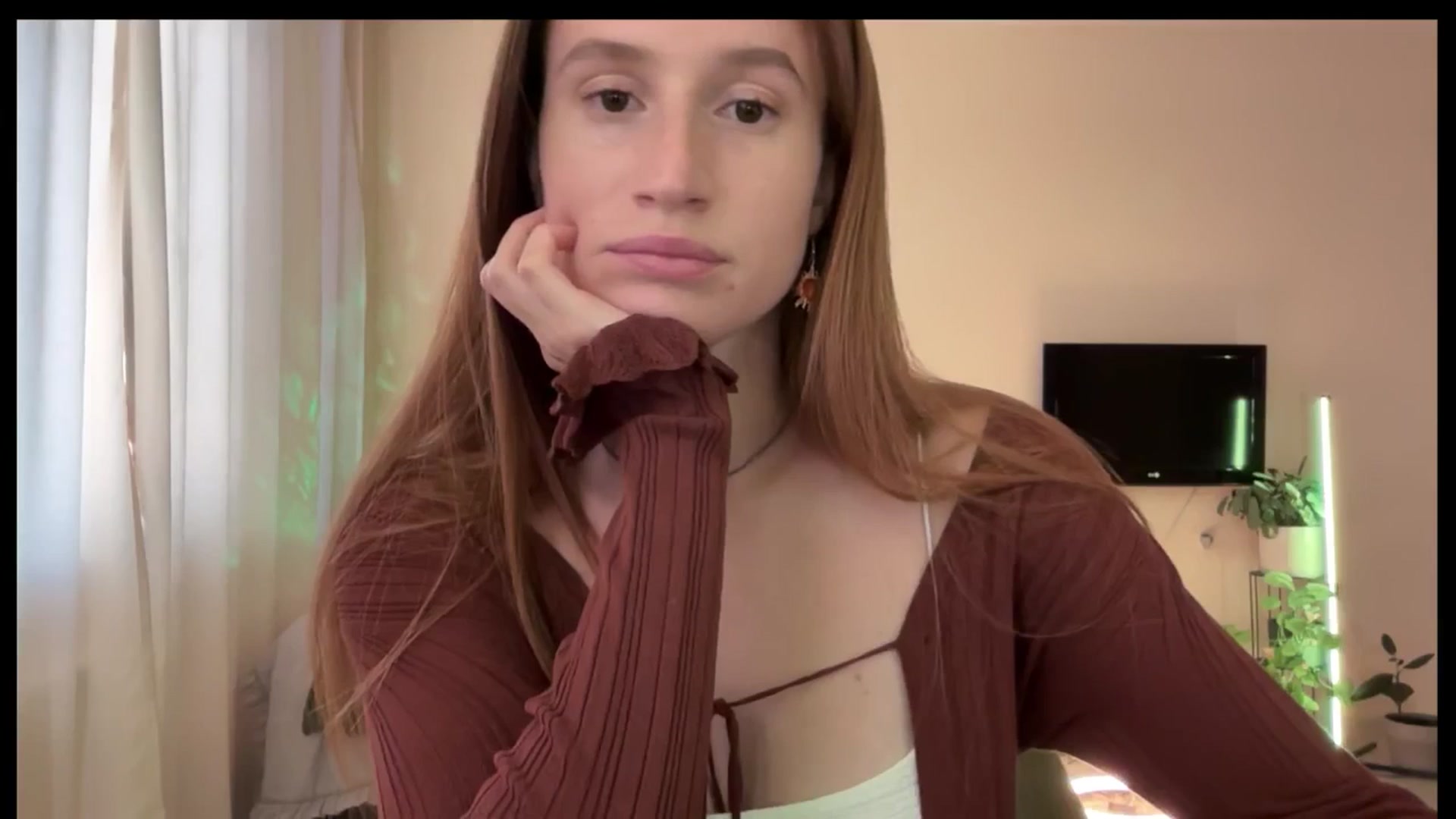 Gallery image thumbnail from LovelyBvnny's myfreecams stream on, 07/07/2025, 15:18 image 13 of 20