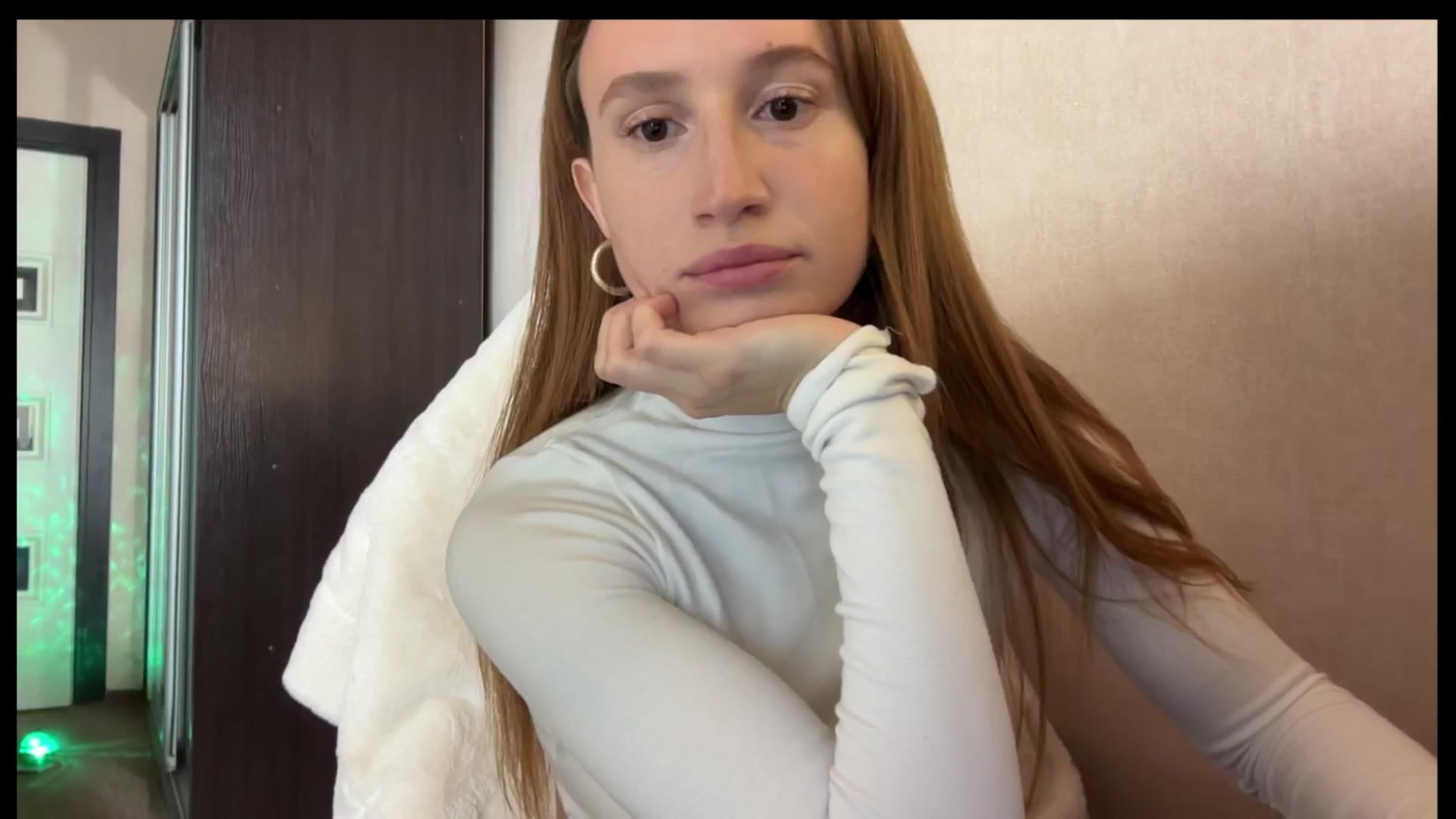 Gallery image thumbnail from LovelyBvnny's myfreecams stream on, 07/22/2025, 13:36 image 4 of 20