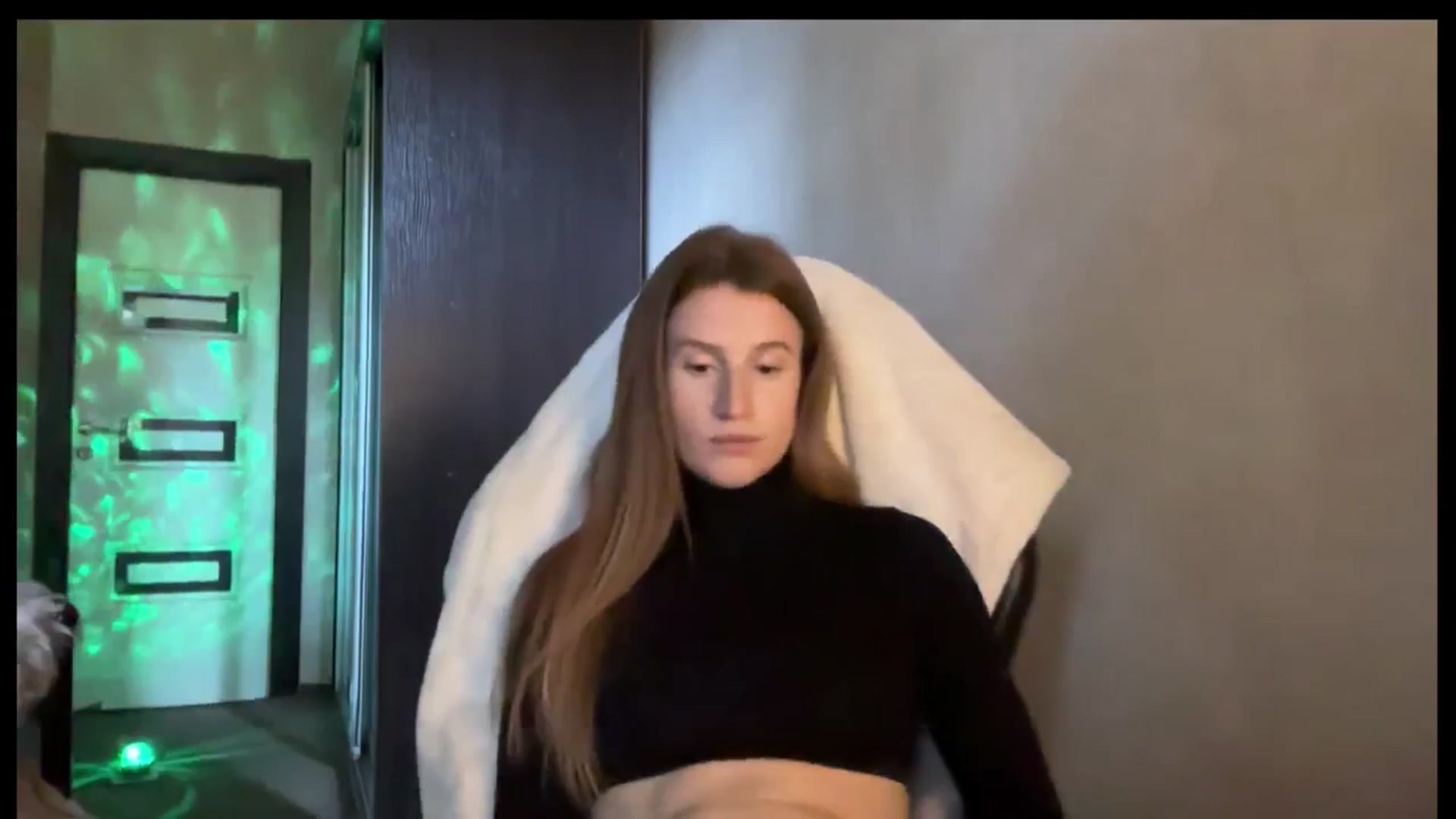 Gallery image thumbnail from LovelyBvnny's myfreecams stream on, 07/25/2025, 14:58 image 16 of 20
