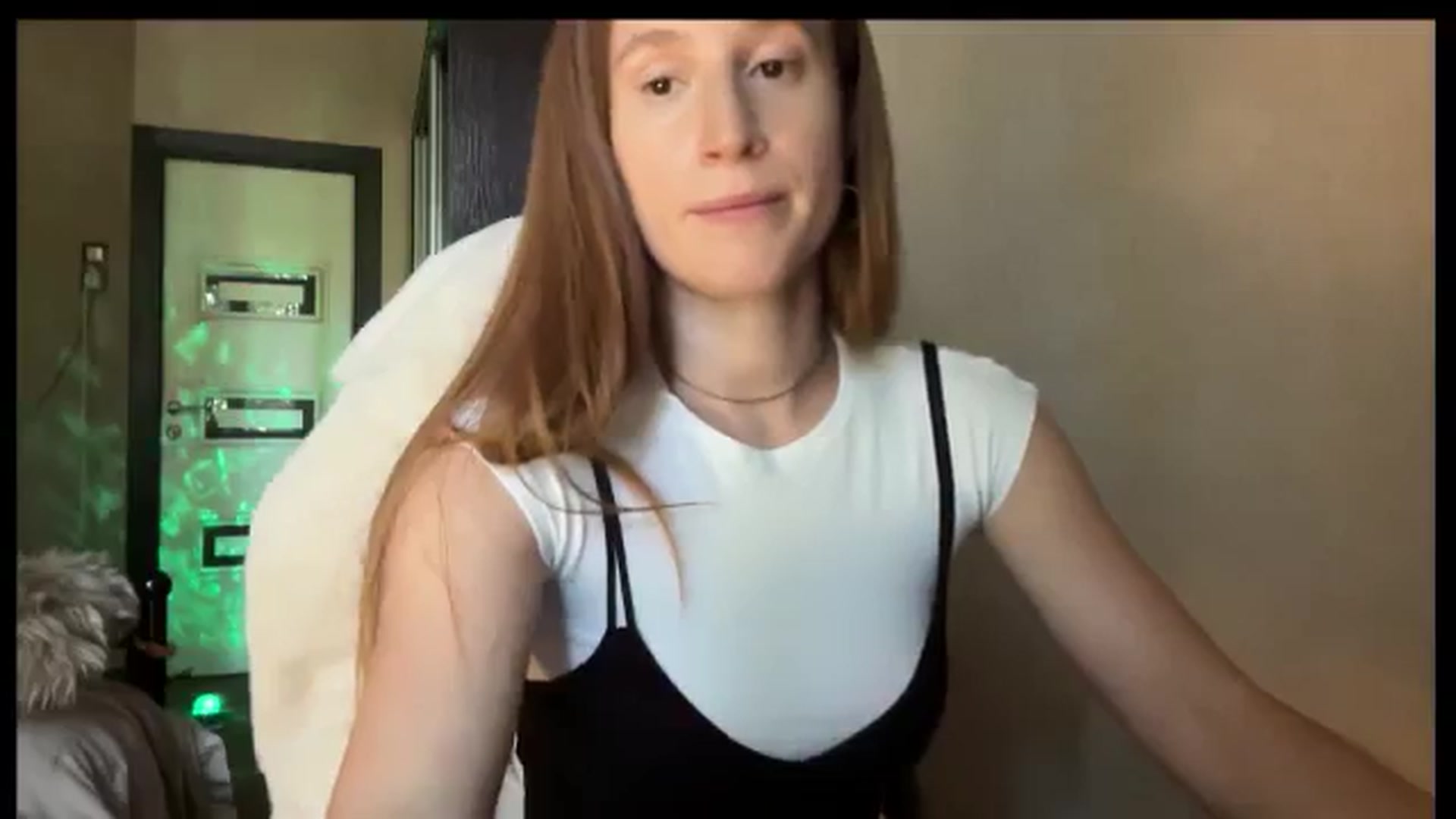 Gallery image thumbnail from LovelyBvnny's myfreecams stream on, 08/01/2025, 13:12 image 9 of 20