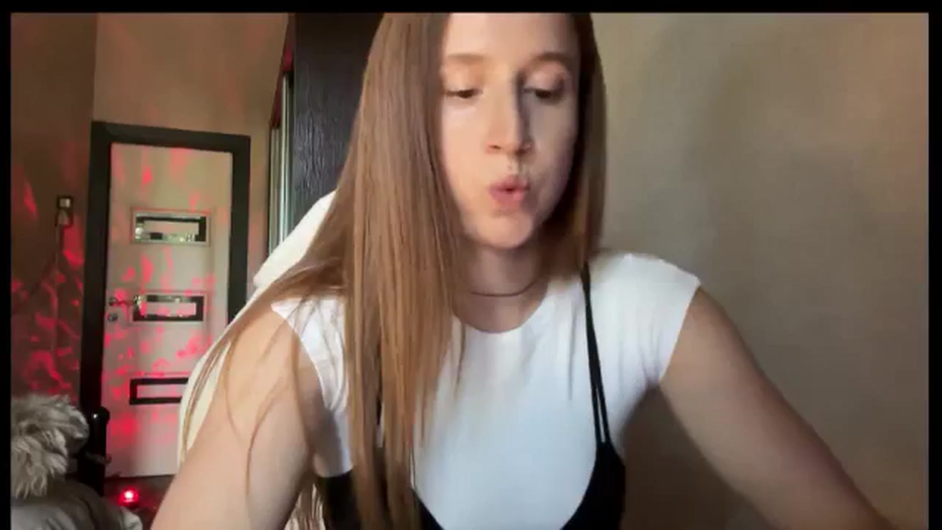 Gallery image thumbnail from LovelyBvnny's myfreecams stream on, 08/01/2025, 13:12 image 15 of 20